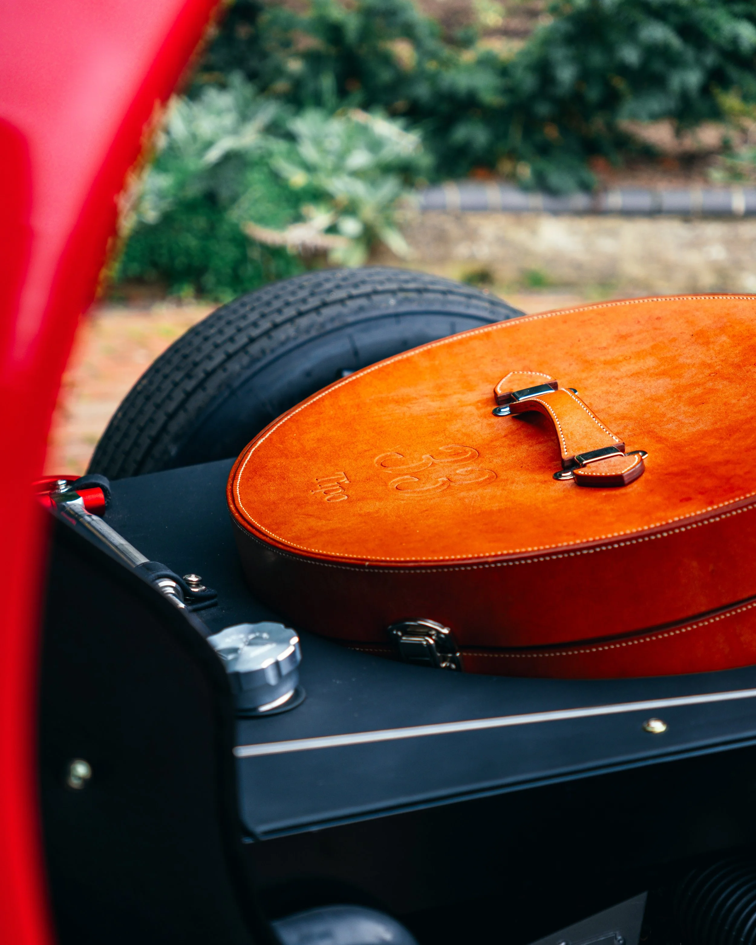 R33 Stradale Luggage Shot