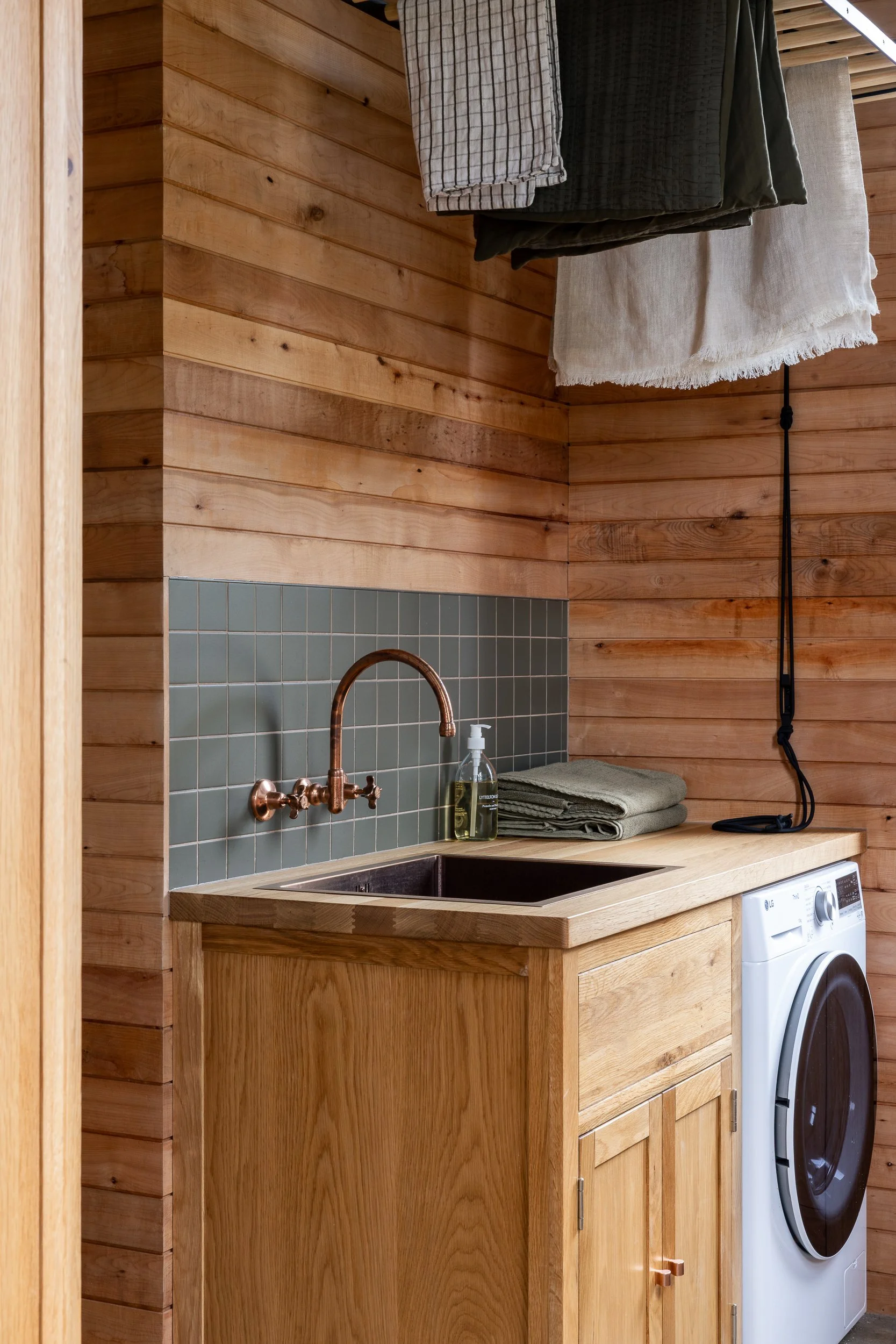 Magic_Cabin_V2_Web_Img.59.jpg