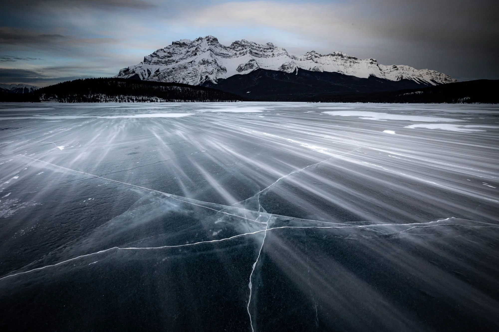 banff-frozen-lake-snow-wind.jpg
