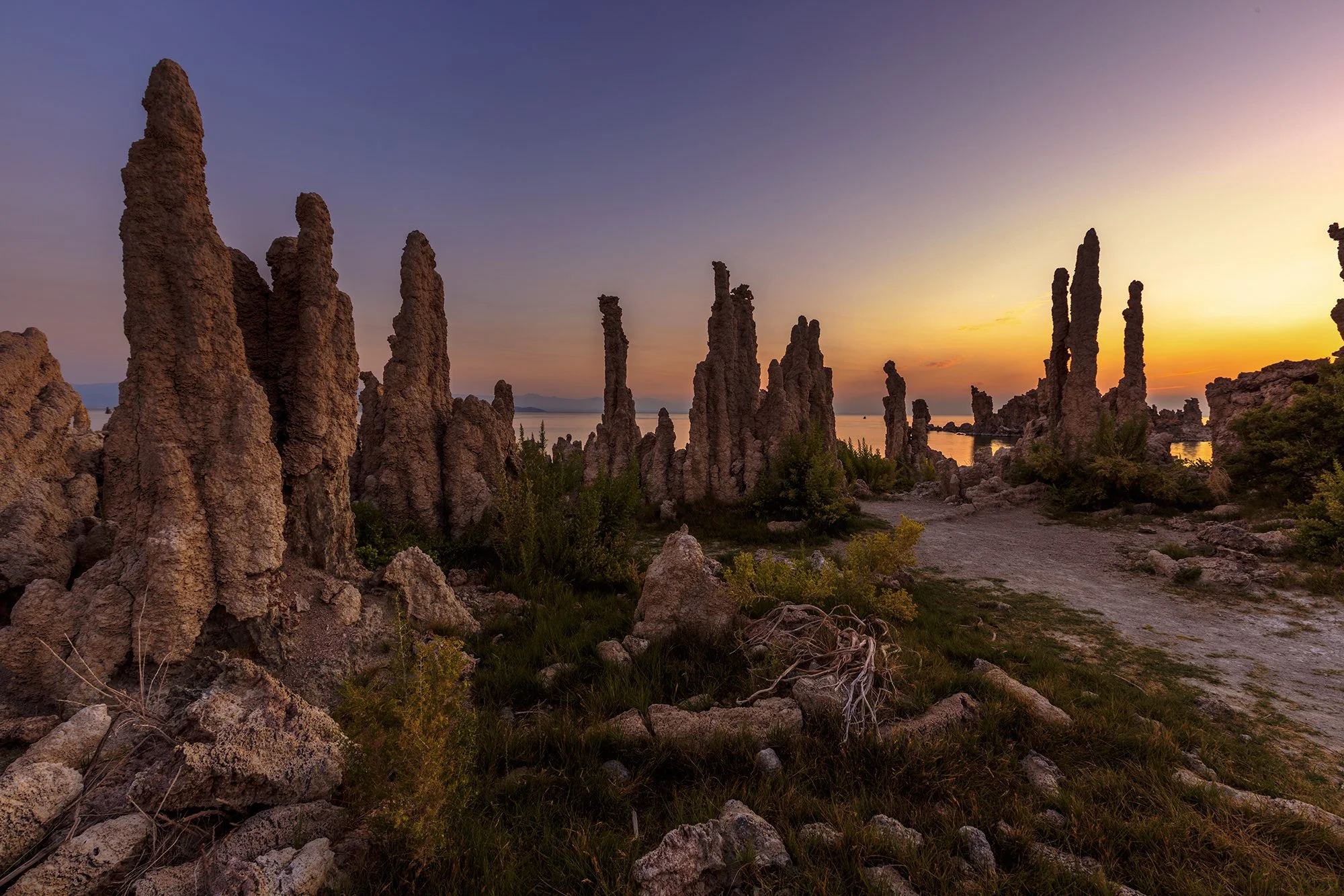 mono-lake-california-photography-night.jpg