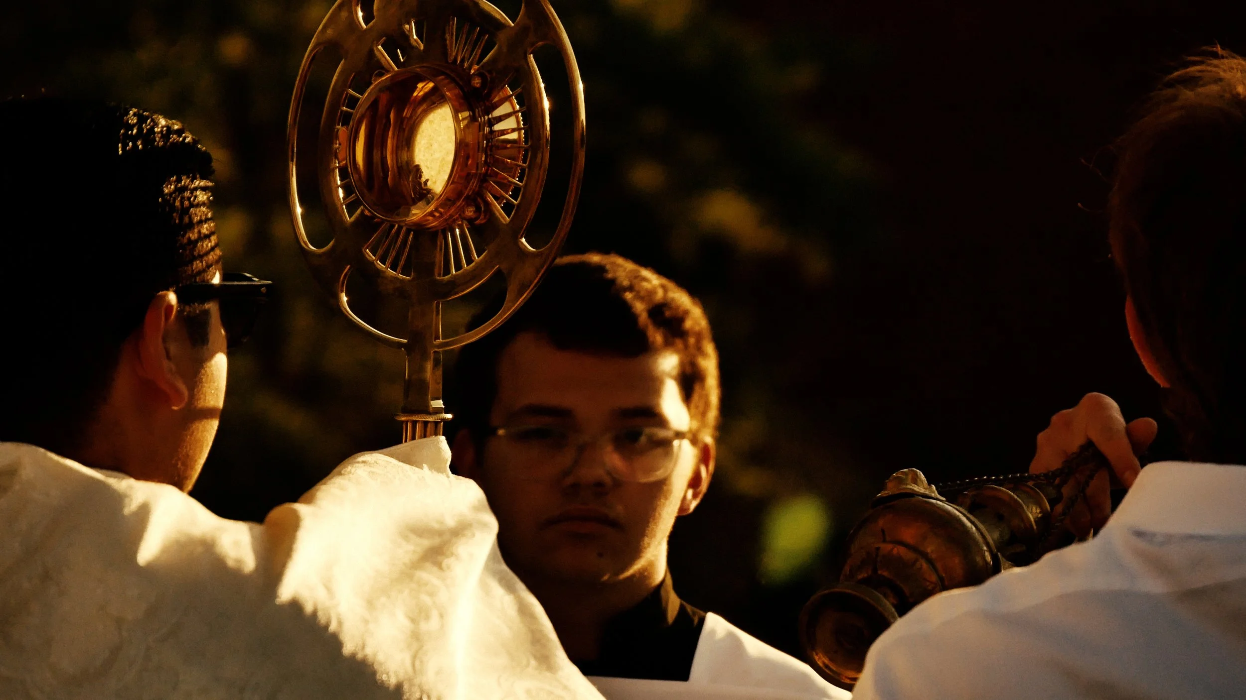 Monstrance close.jpg