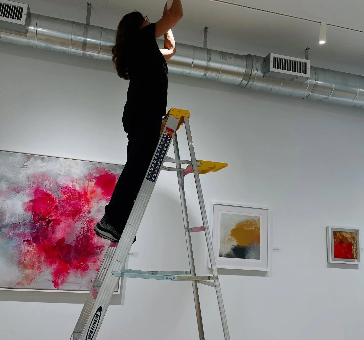 ✨ Thrilled to share my new exhibit now on view at Stanek Gallery in Miami!
The work will be on display through July 19th &mdash; if you're in the area, I&rsquo;d love for you to check it out!

📍 Stanek Gallery
🗓️ On view until July 19
🔗 @stanekgal