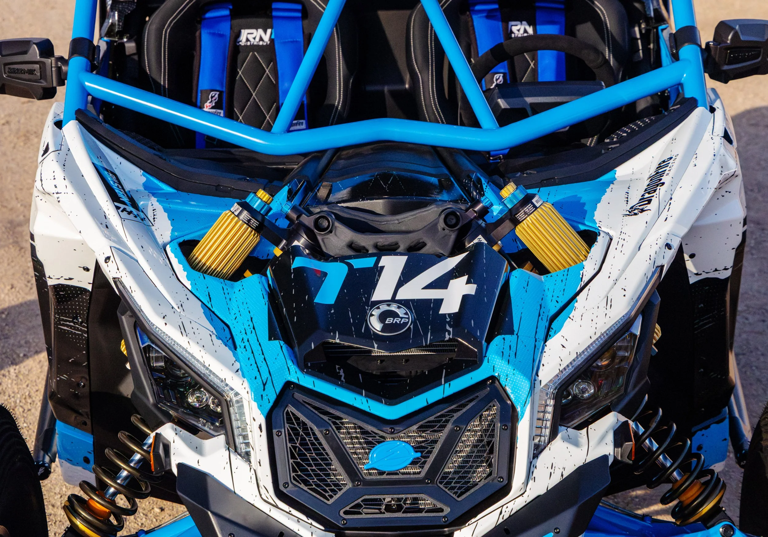 al_portfolio_maverick_x3_livery_2-2500x1750.jpg