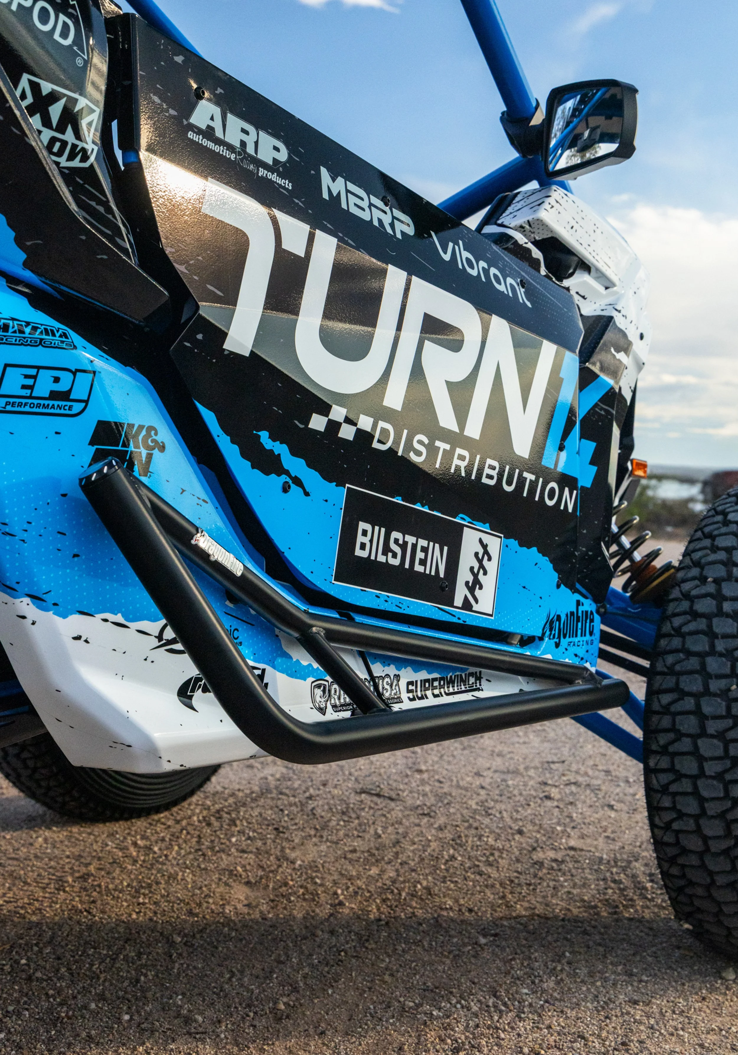 al_portfolio_maverick_x3_livery_1-2500x3571.jpg