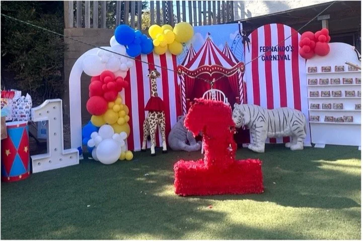 Piñatas With a Personal Touch