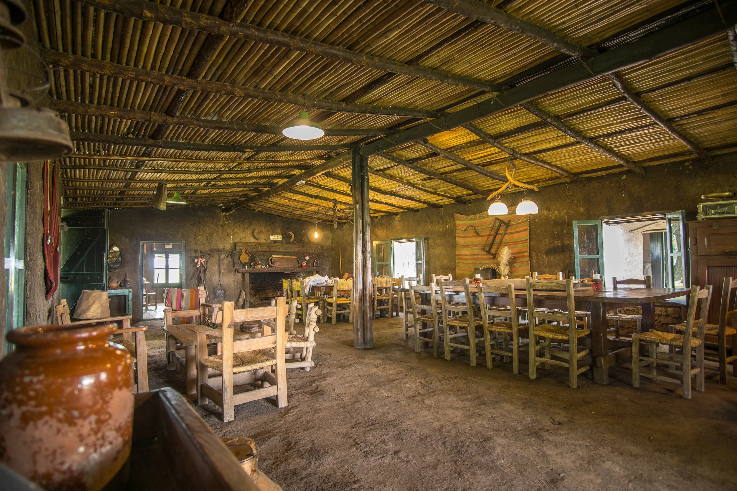 El rancho de adobe, donde vive la esencia del gaucho