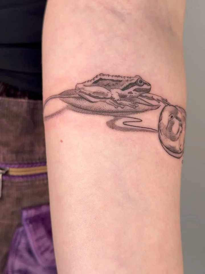 Tattoos are fun and you have free will, you can just pick your favorite things and put them on your body!

A pacific tree frog and a tiktaalik (the world&rsquo;s most famous prehistoric fish according to something I saw on the internet, if you didn&r