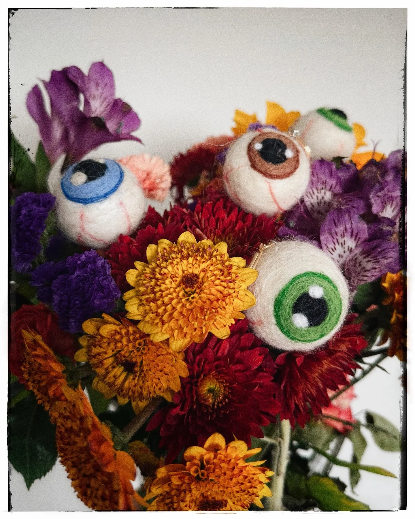 Eyeball keychains!! 👁️ 👁️