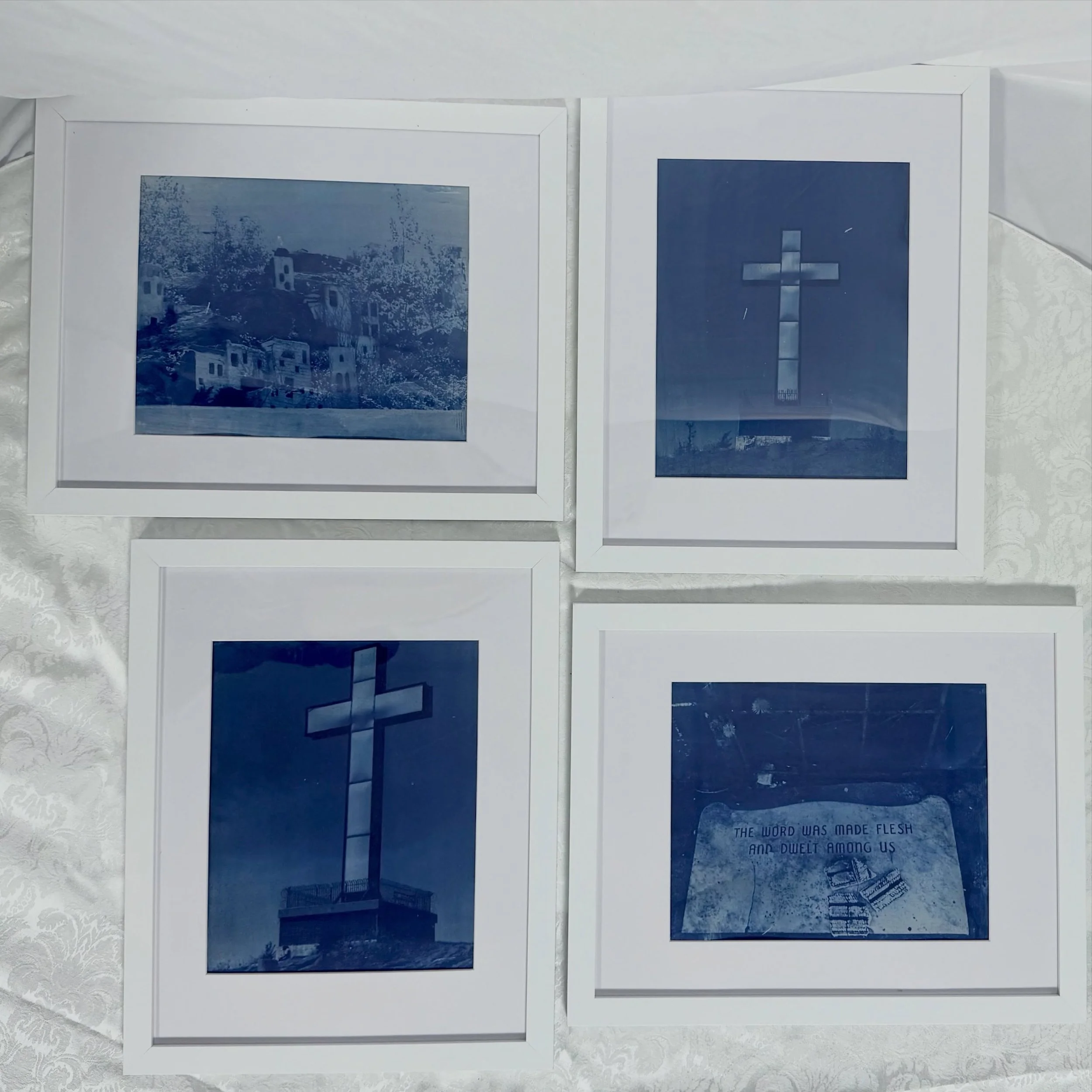 Cyanotypes of Holy Land 👤🟦📸
Find us at Dudleytown Brewing for MAYHEM hosted by @newenglandobscura ✨✨✨