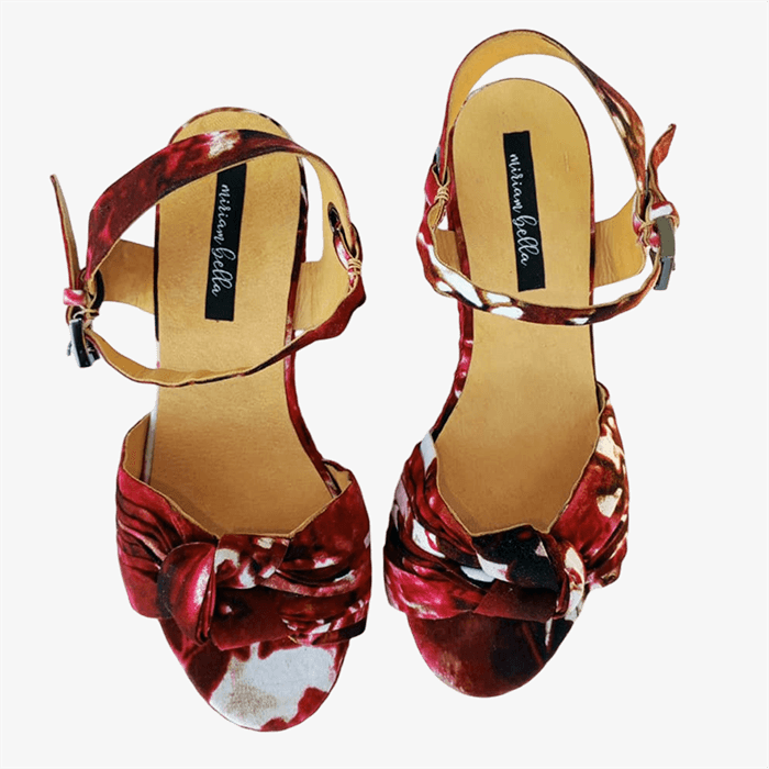 Tininfied_KitengeRedKnot1_700px.png