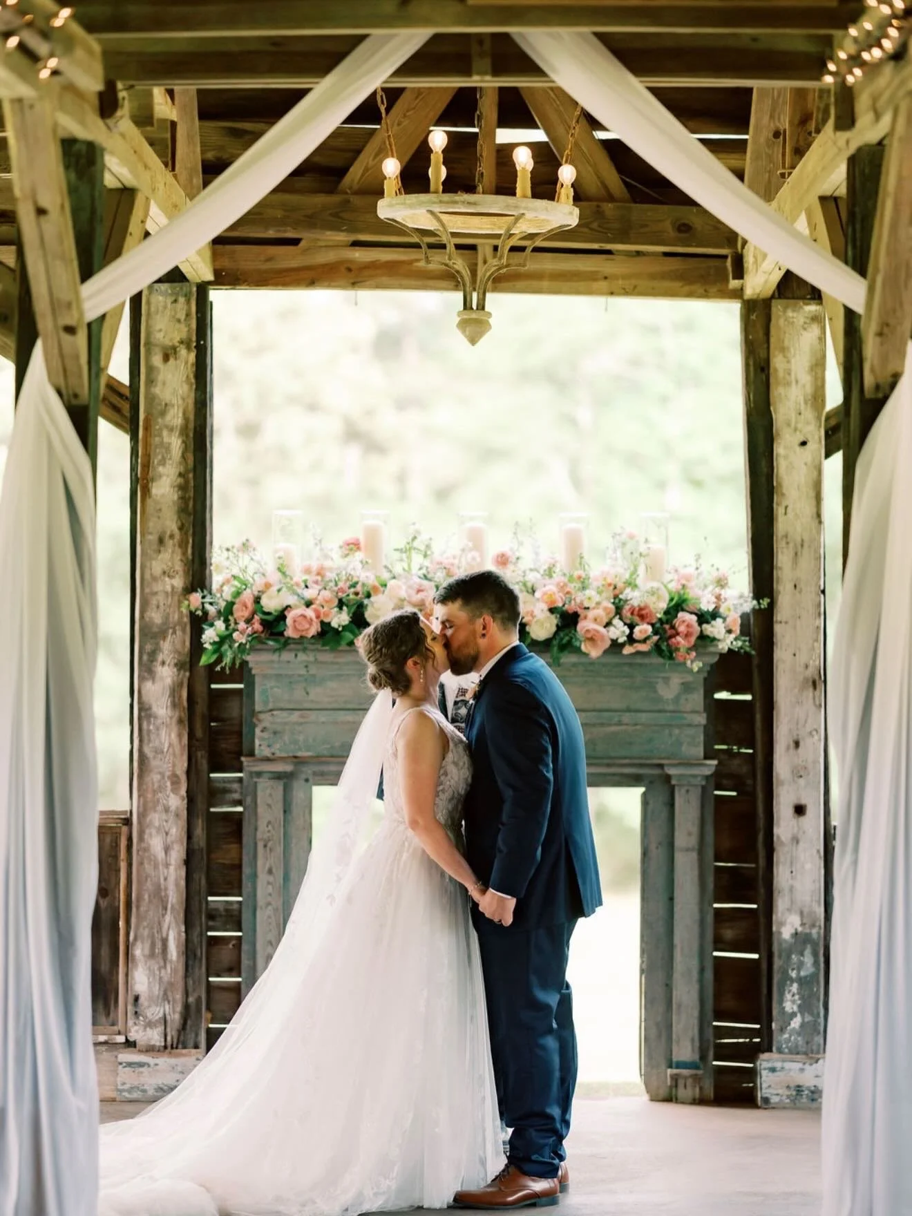 I DO cherish the abundance of LOVE here @greenbellbedandbarn #greenbellbedandbarn #georgiaweddingvenue #authentic #ido @alyssianewberry photo