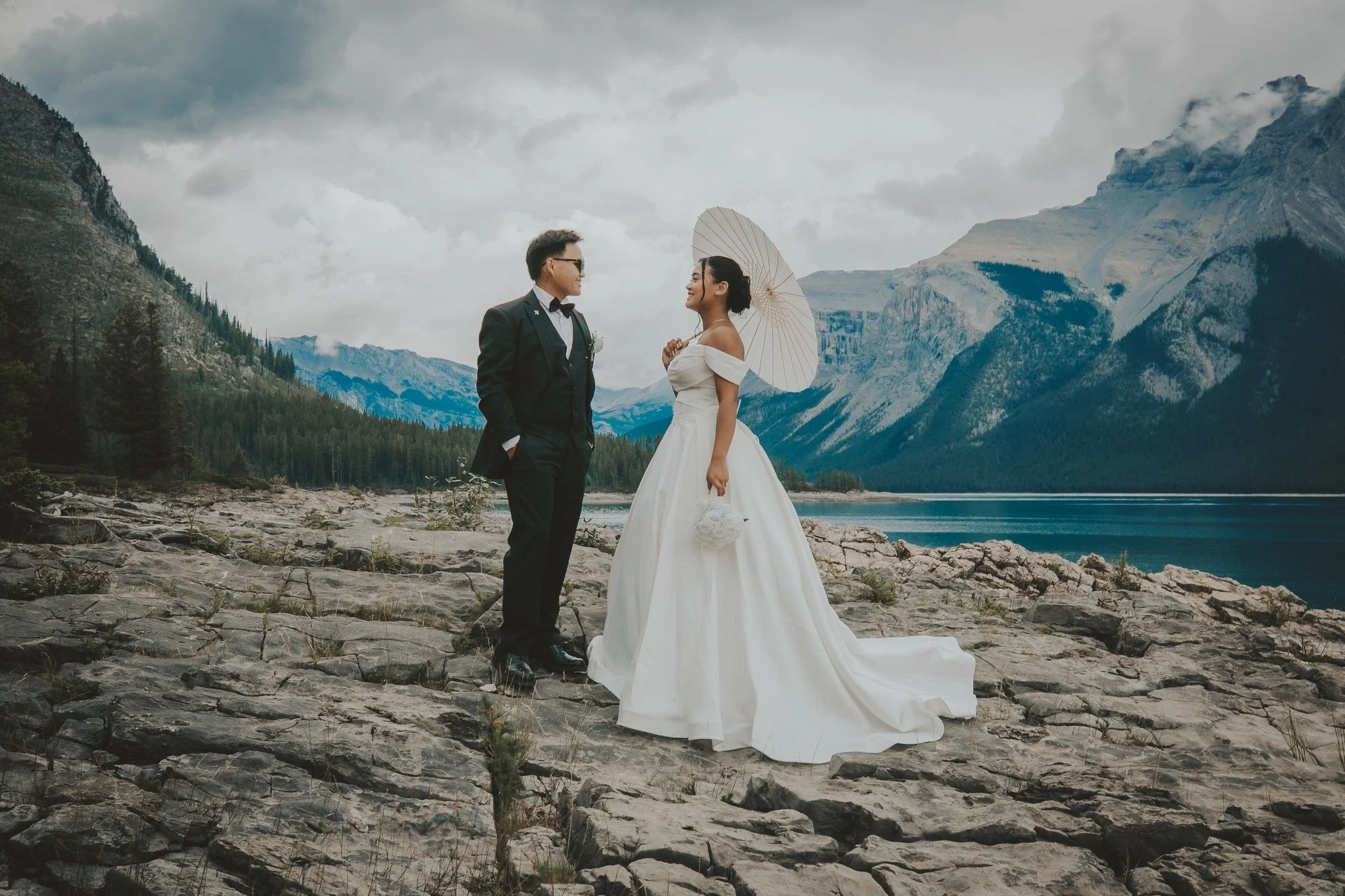 Why Mountain Elopement Packages in Alberta Are Worth It