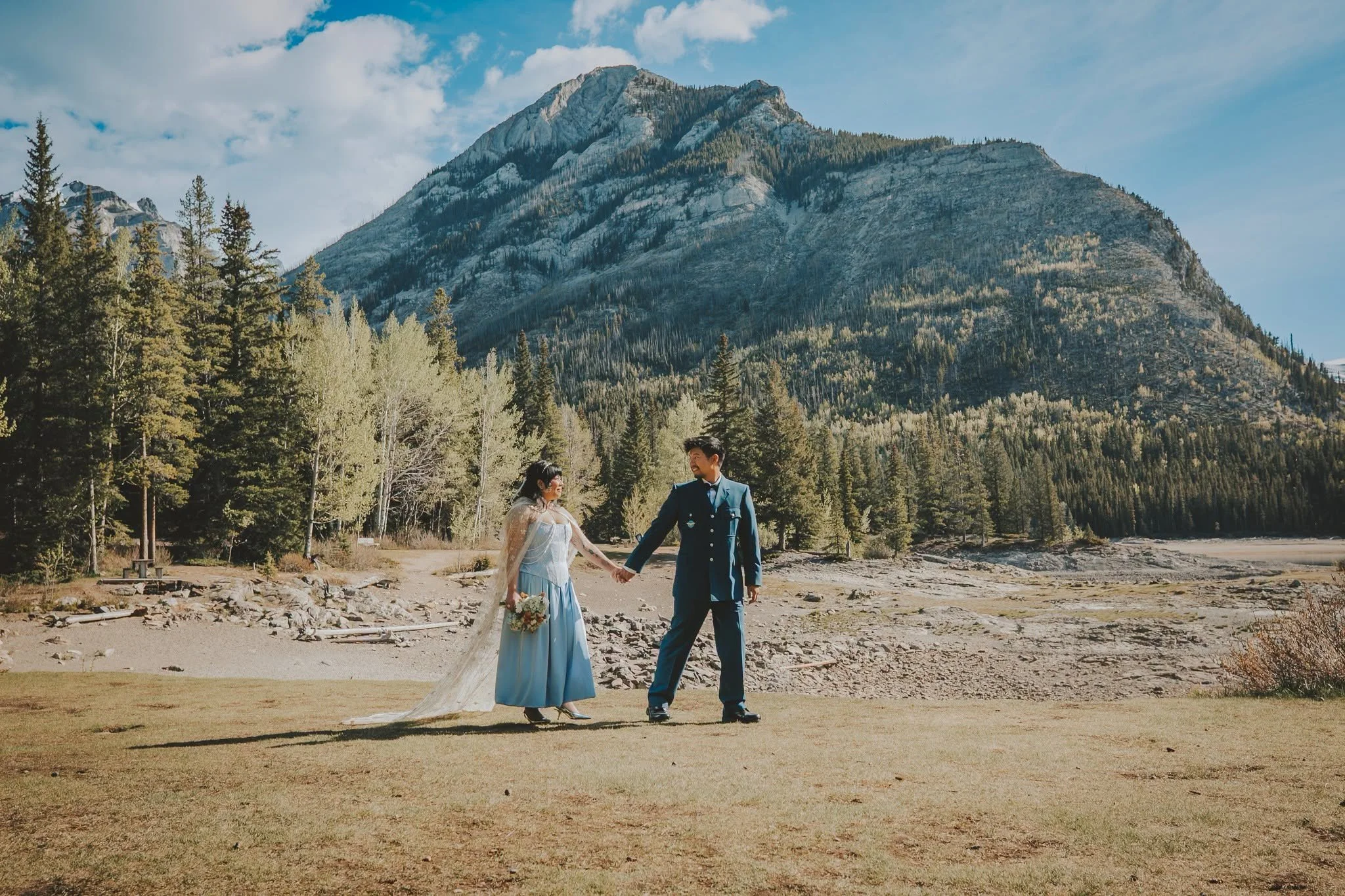 Guest Comfort Secrets for a Relaxed Alberta Elopement