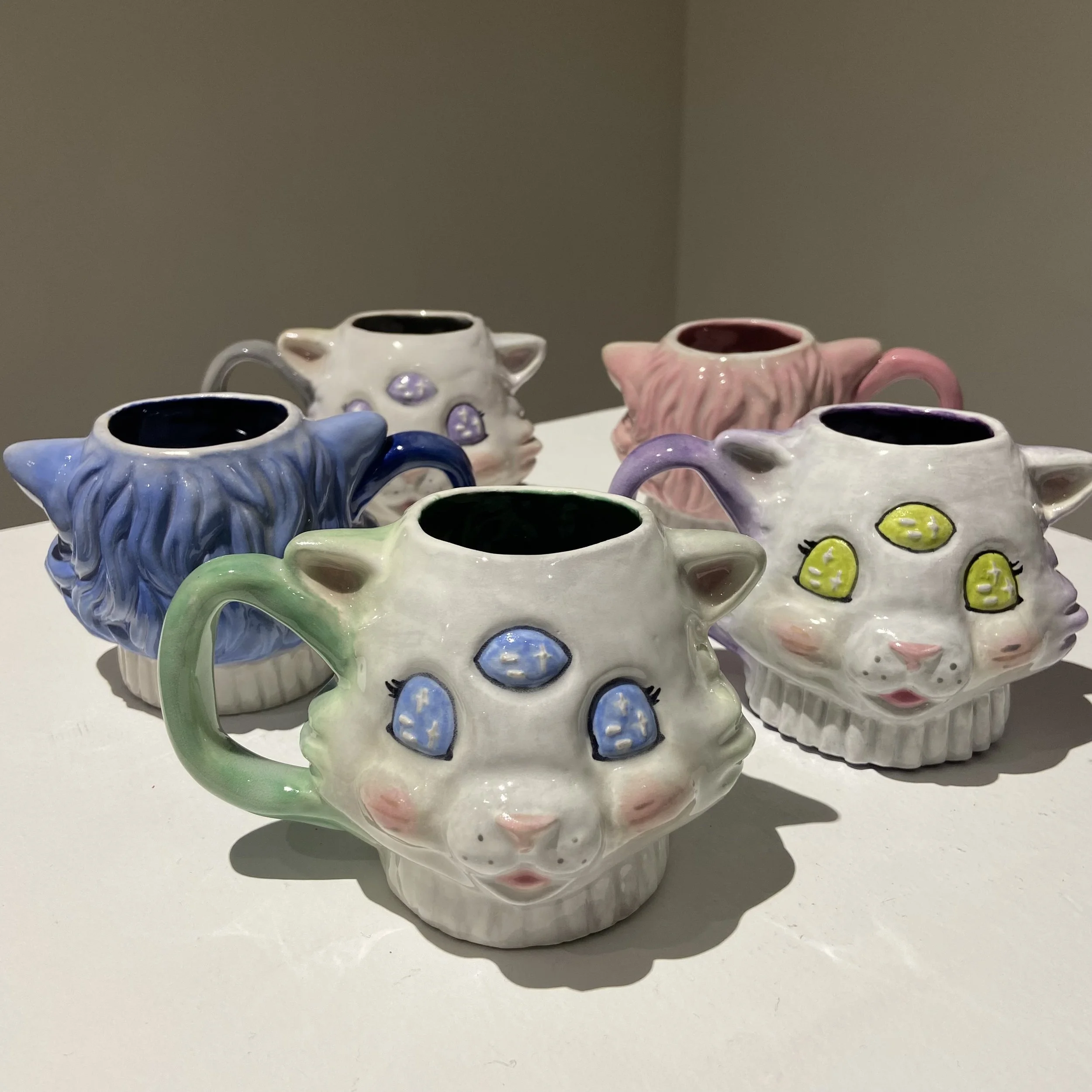 Kitschy Kitty Cups
2021.
Earthenware