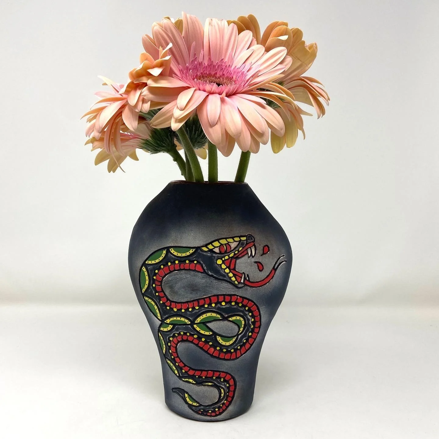 Snake Charmer Vase
2023
Earthenware