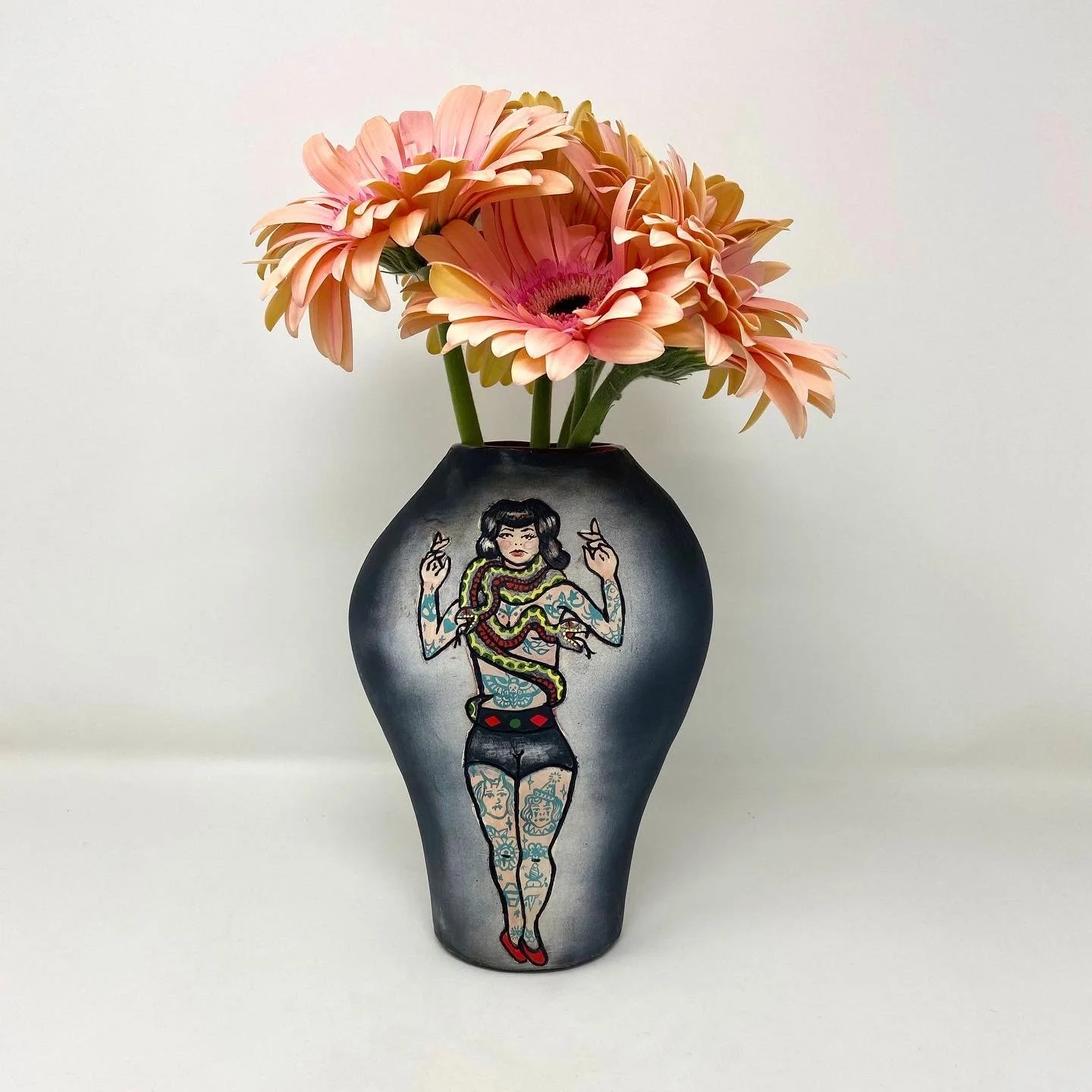 Snake Charmer Vase
2023
Earthenware