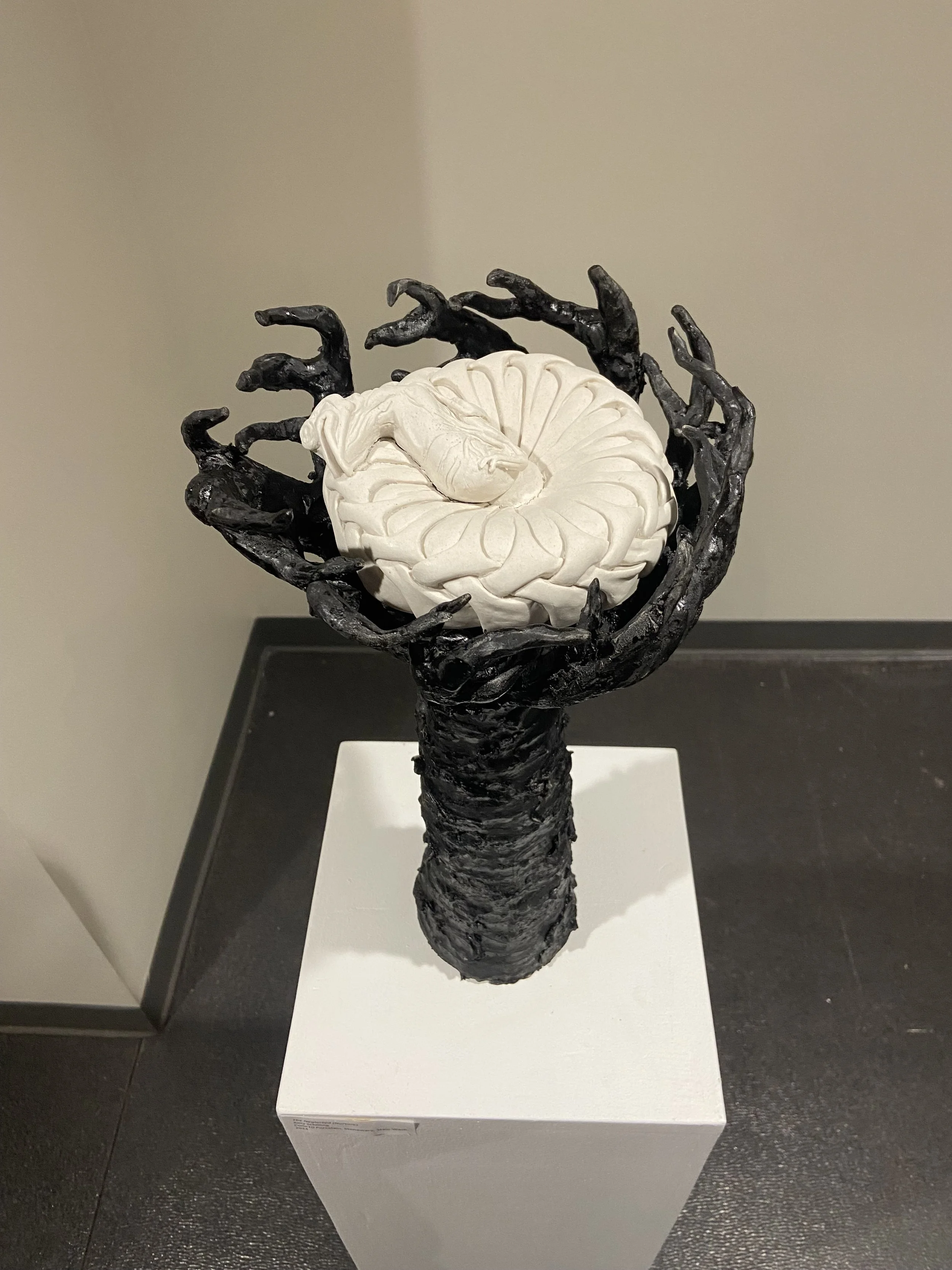 2024.
Stoneware, Cone10 Porcelain, Stain.
18" x 6"bdiameter