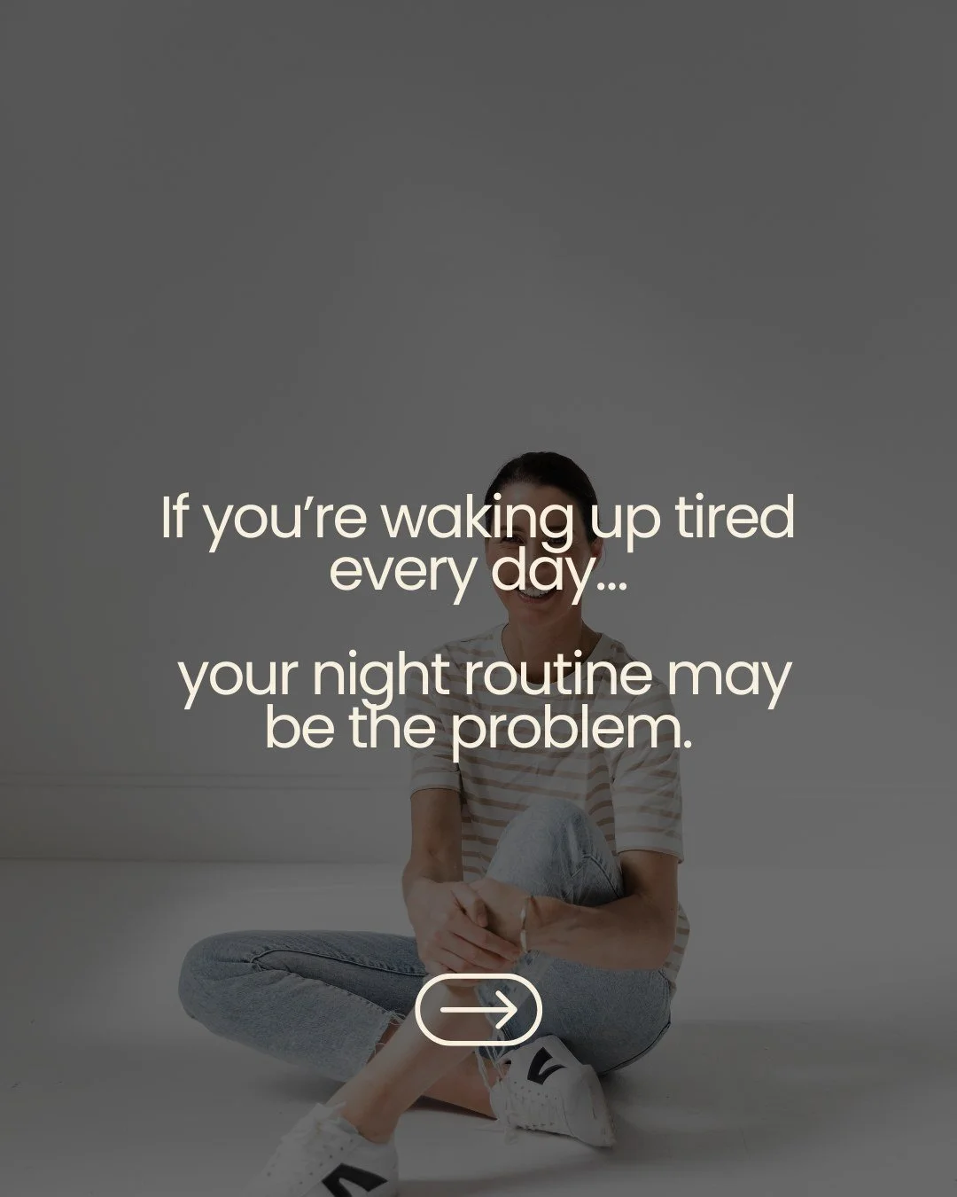If you&rsquo;re waking up tired every day&hellip;your night routine may be the problem.
Most women focus on food and workouts.
But ignore sleep.
And that&rsquo;s exactly why they feel flat.
I see this all the time: Busy days, no switch off, scrolling