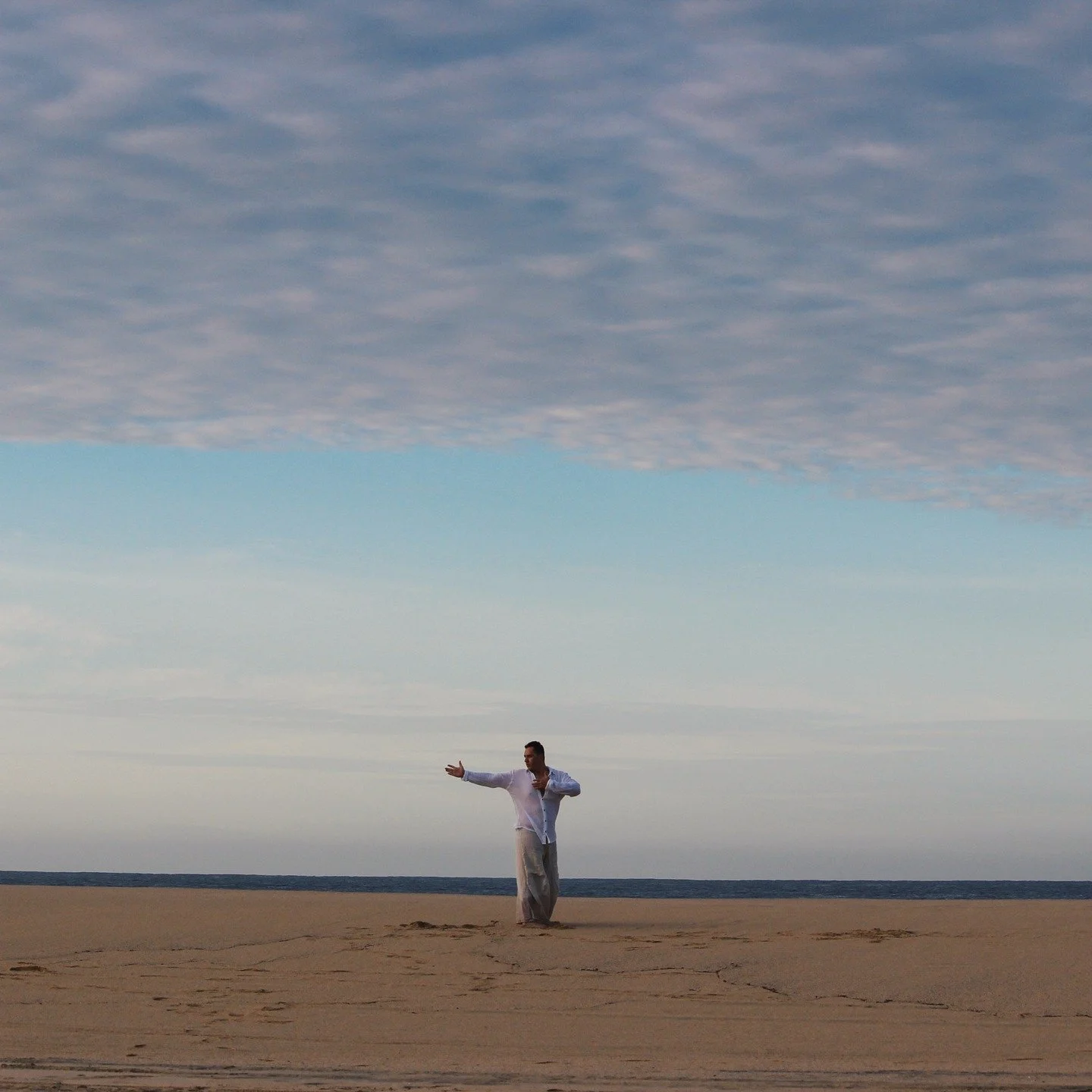 Leadership begins within.

Before guiding others, we sit with ourselves &mdash; with breath, intuition, and uncertainty.

From this inner steadiness, clarity emerges: not as control, but as presence.

What supports your inner leadership?

#Leadership