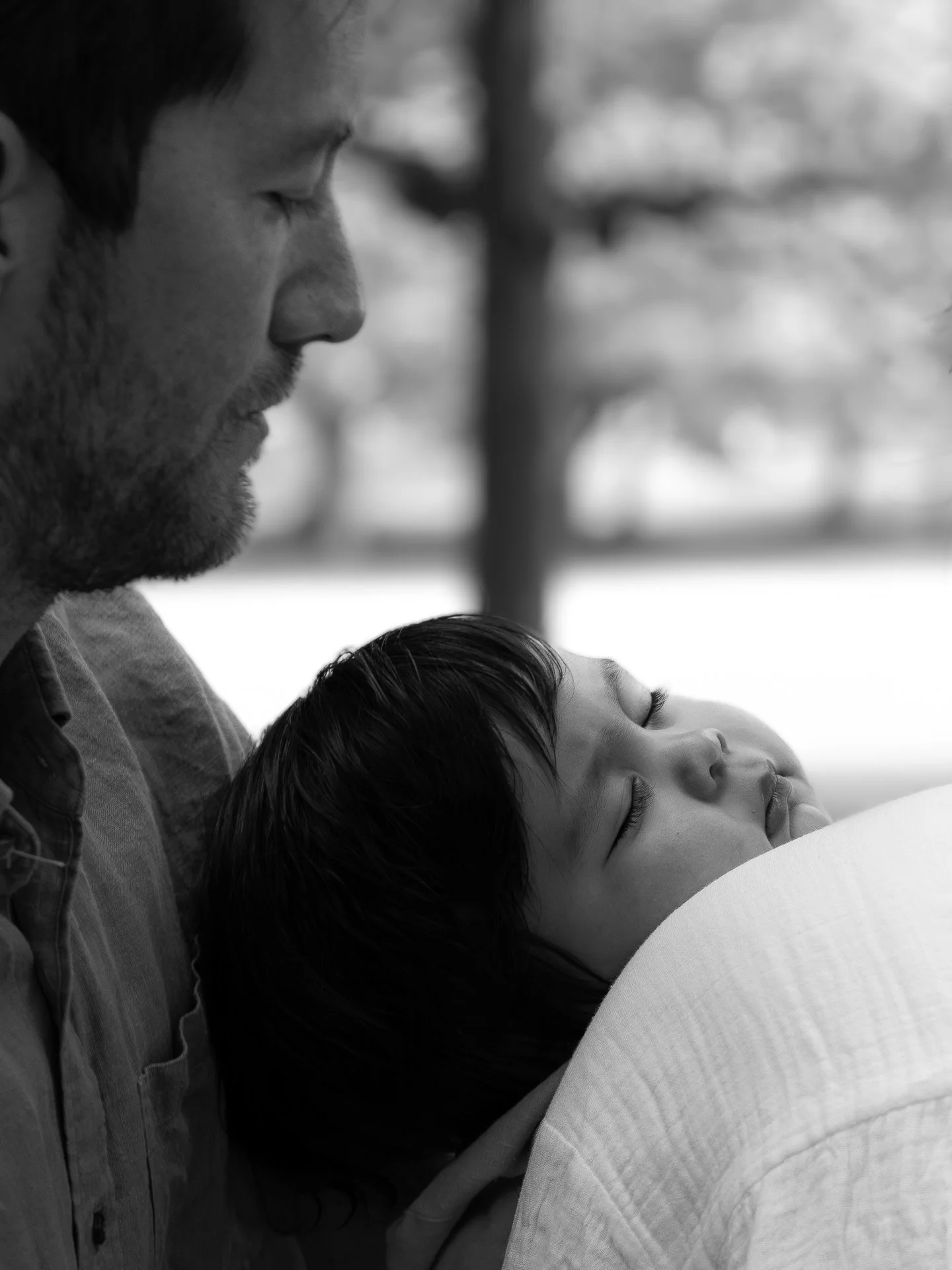 Your little one is still asleep when you arrive at the location of your outdoor family session, what happens next?

I make the most of the situation and capture them snoozing on their mama&rsquo;s shoulder, being admired by their dad - their eyelashe