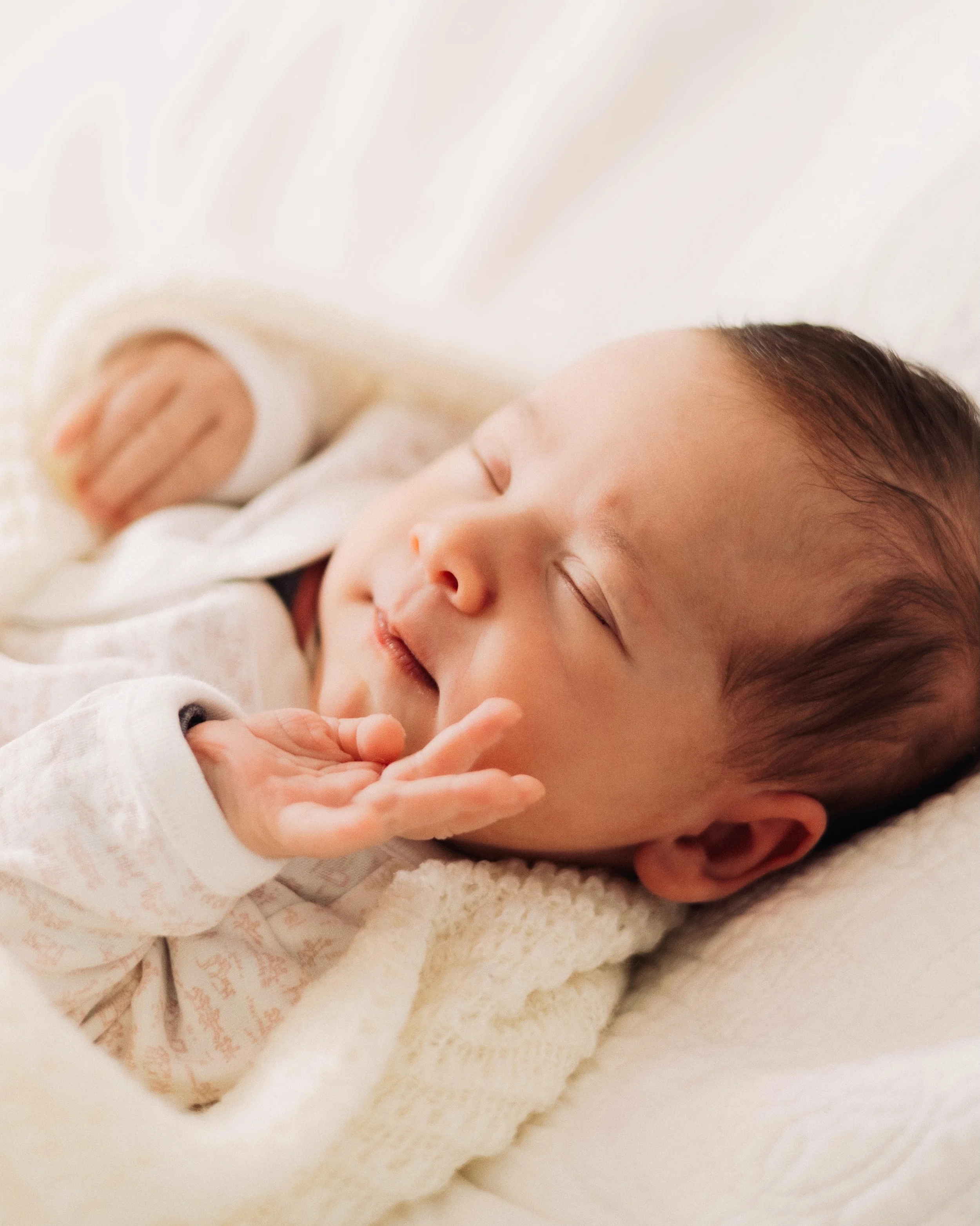 Just over one-week old ✨

If you have a due date approaching, this is your reminder to book in! For in-home newborn sessions I recommend 2-10 days old as the sweet spot for photos in that fresh newborn bubble. Get in touch via my website and let&rsqu