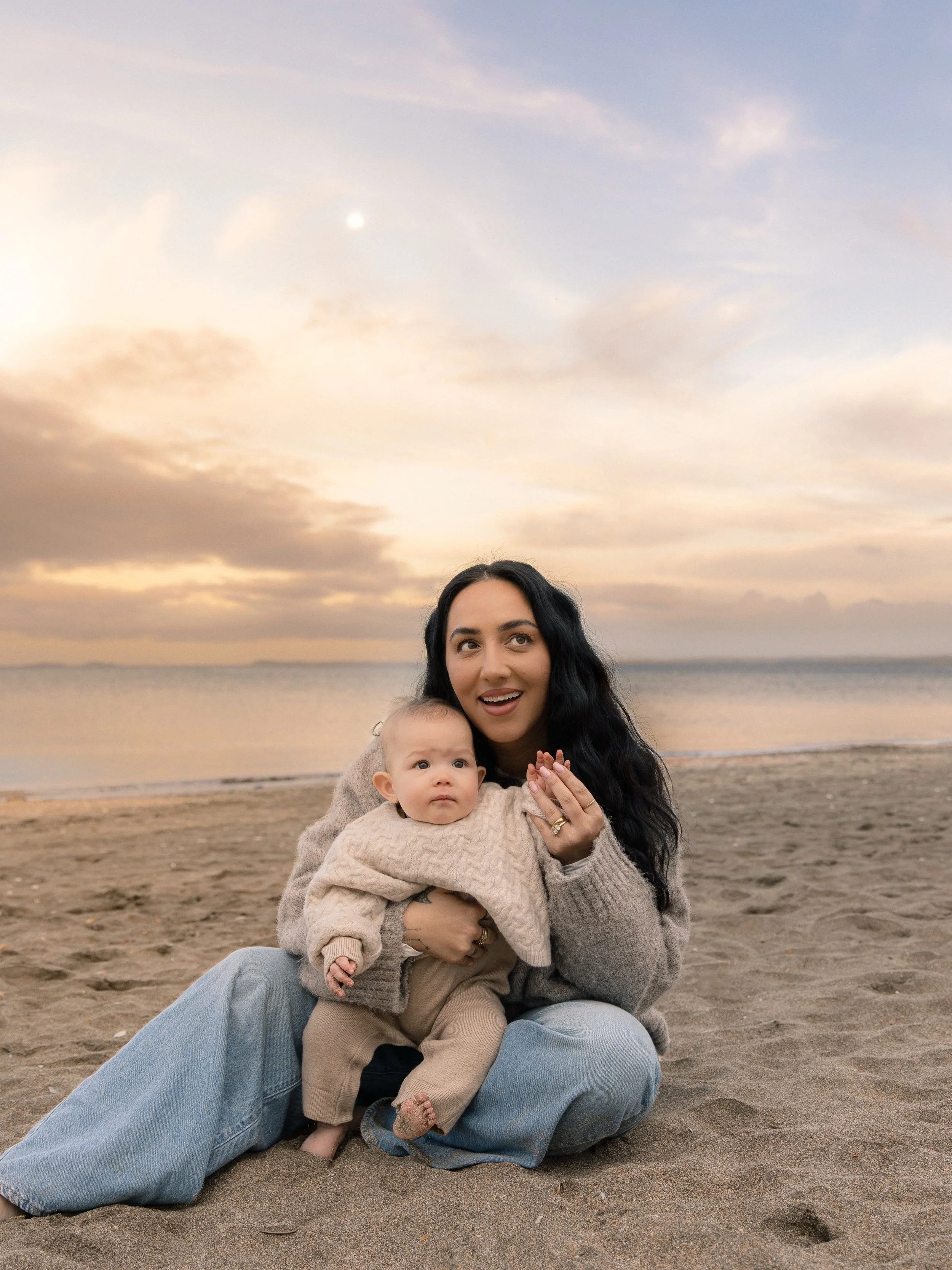 A moment for this beautiful mum - under the full moon, by the ocean at dusk with her youngest girl 🌙

What a dream it is to capture these moments, knowing they will be treasured for a lifetime to come ❤️

📍Auckland Family Photographer - Lucy Rose

