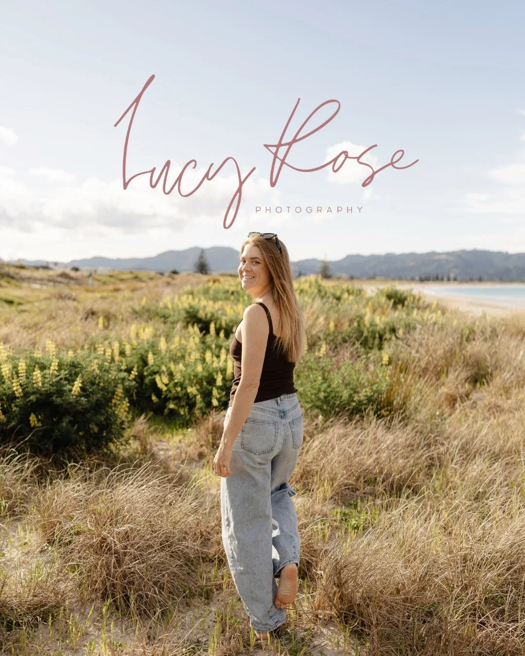 In my happy place, barefoot by the sea! 🌊☀️🌾

Ever so slowly getting less awkward at being in front of the camera📸 It turns out that years of photographing other people doesn&rsquo;t transfer to knowing what to do when you&rsquo;re having your own