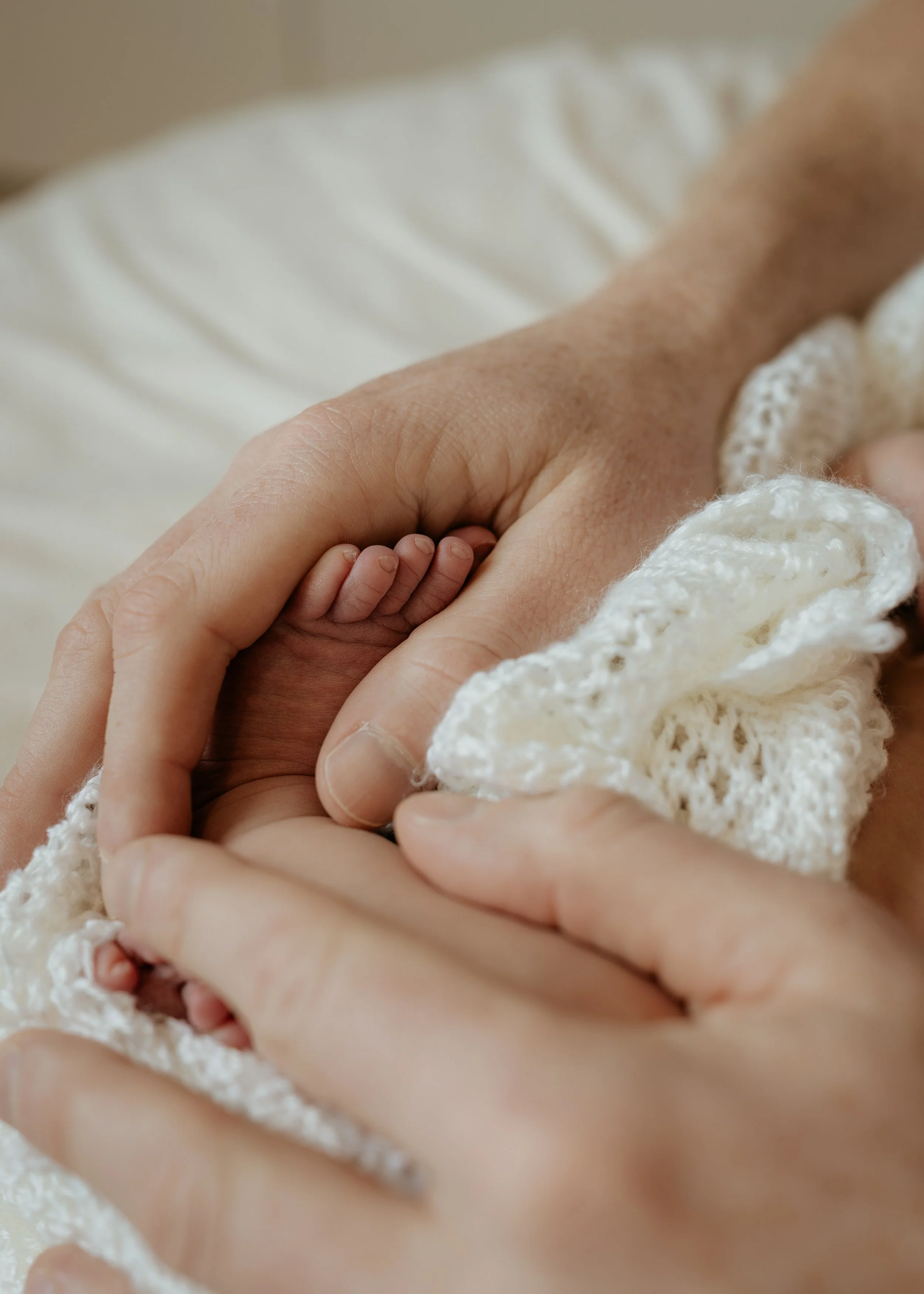 newborn-photos-natural-details.jpg