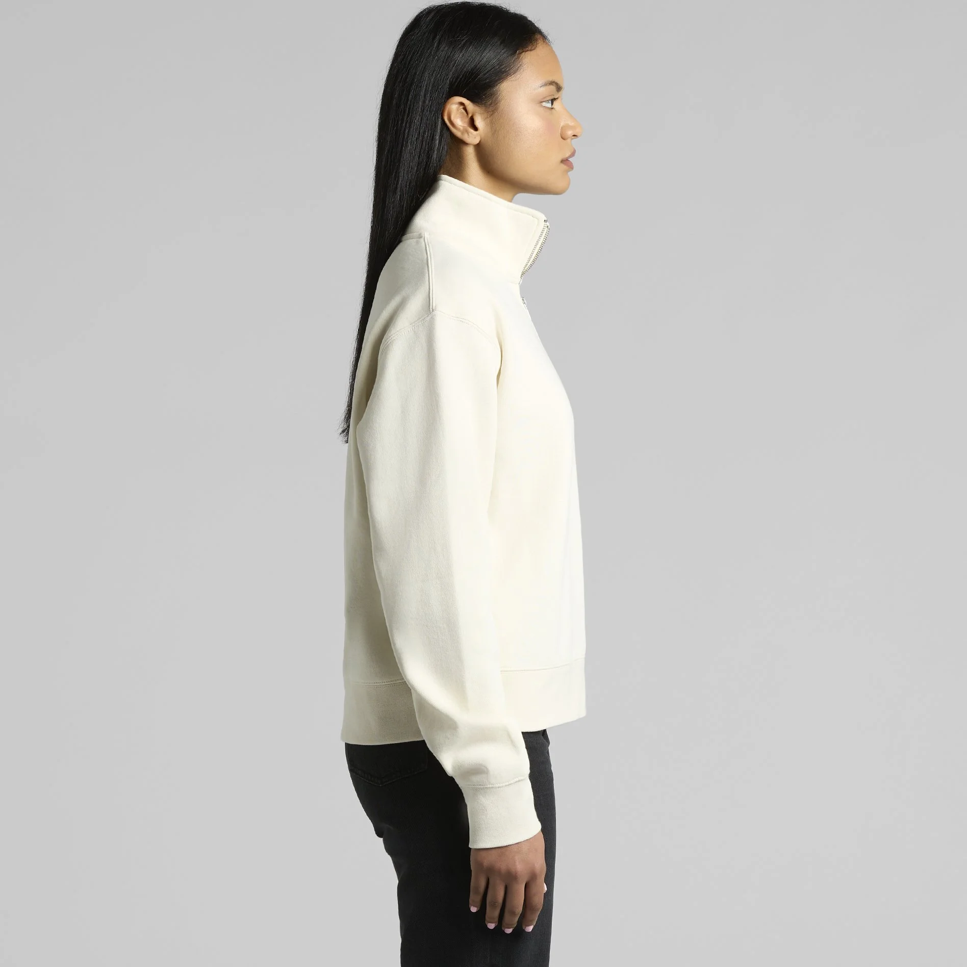4125_WOS_HALF_ZIP_CREW_SIDE.jpg