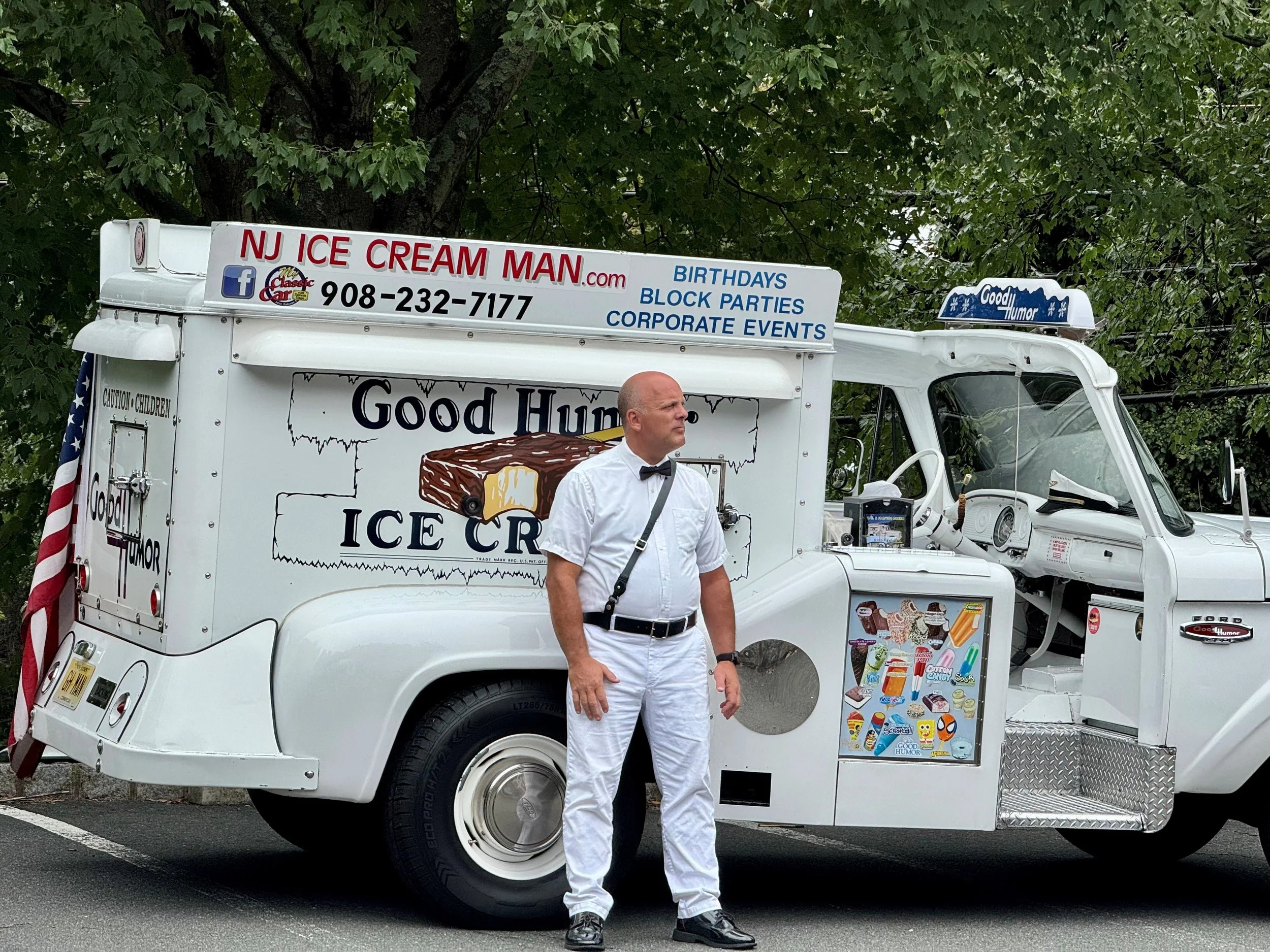 Ice cream truck.jpg