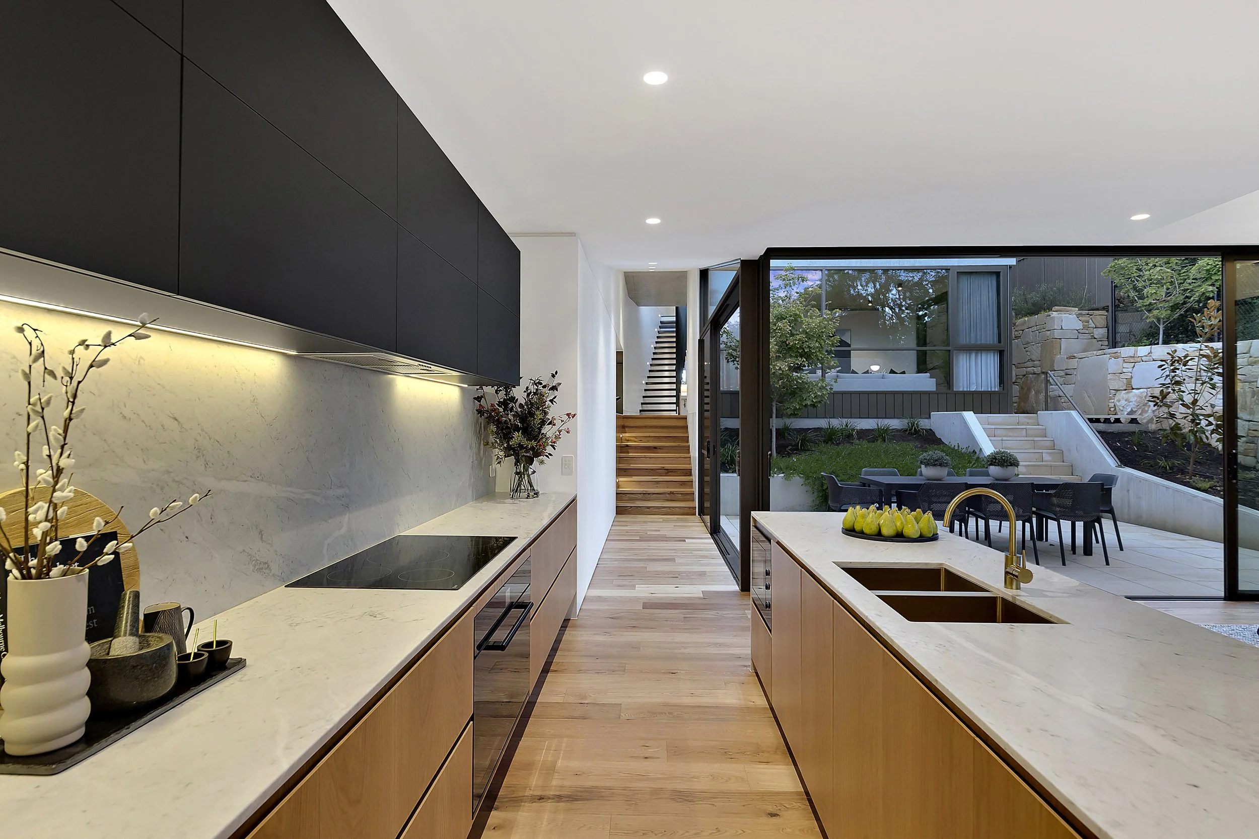 Campbell 3-50 Jacka Cres_09_web.JPG