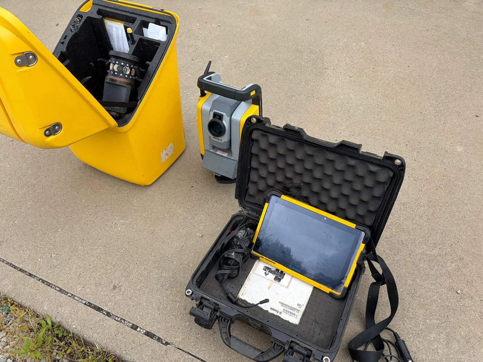 Trimble RTS Total Station Package — FieldLink Layout System
