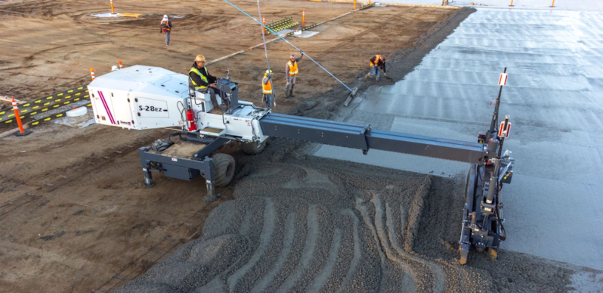 2023 Somero S-28EZ — 14' Head Laser Screed (988 Hrs)