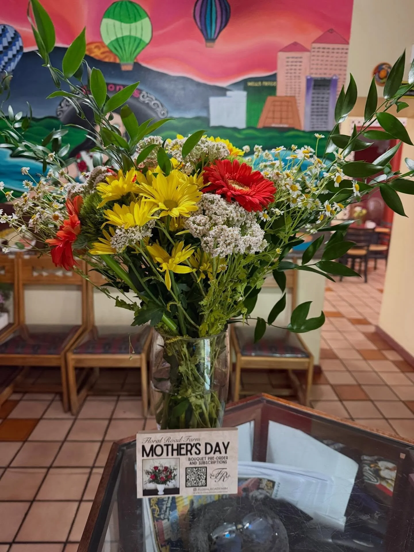 Custom florals for Ramona&rsquo;s Mexican Cafe. Come enjoy some amazing food, enjoy the ambience, and order your Mother&rsquo;s Day bouquet! #ramonasmexicancafe