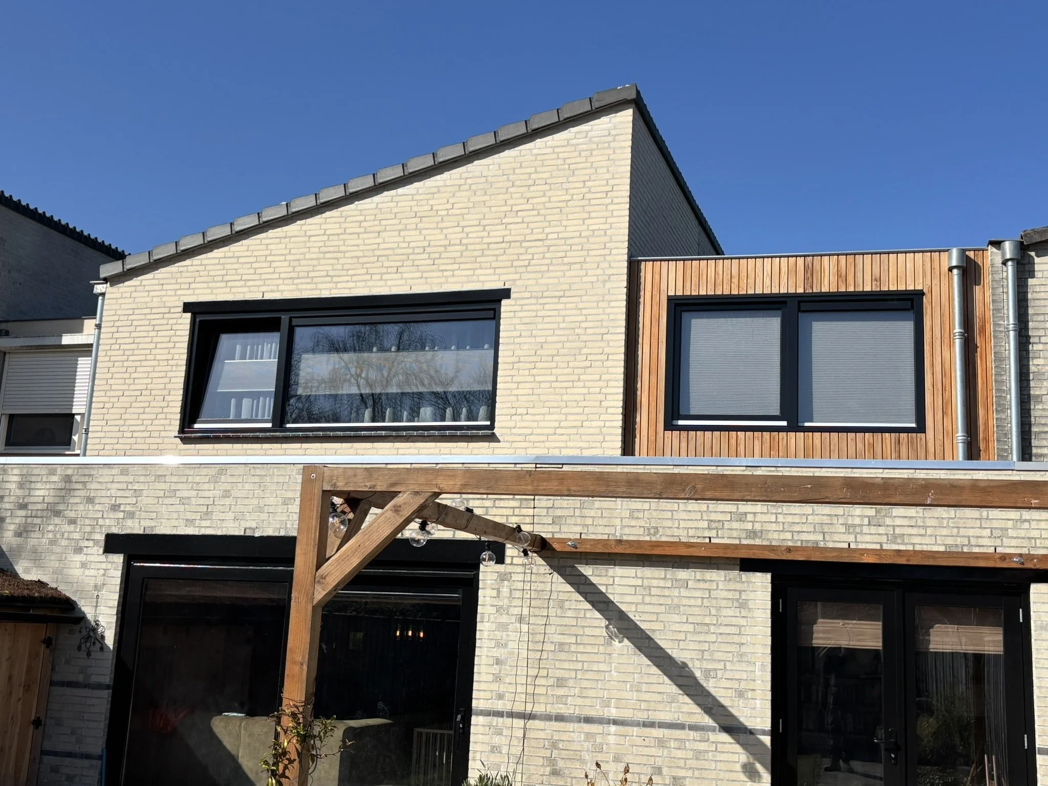 2x uitbouw 1e verdieping