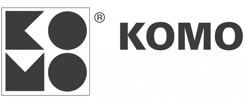 Het logo van KOMO, bestaande uit geometrische vormen en de tekst 'KOMO'.