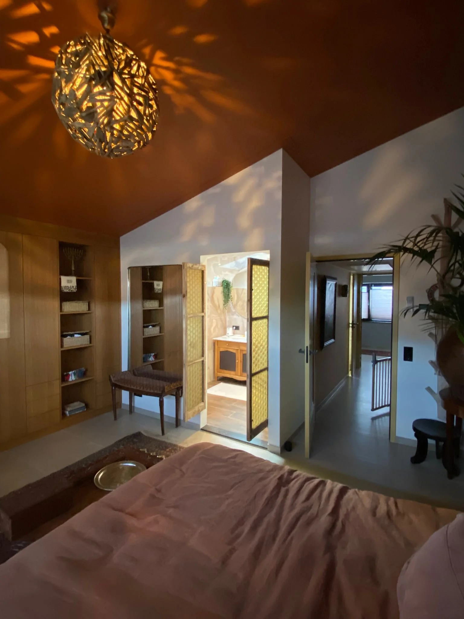 Eigen badkamer, nieuwe slaapkamer, houtwerk, schilderwerk, klimaatregeling, vloerverwarming.