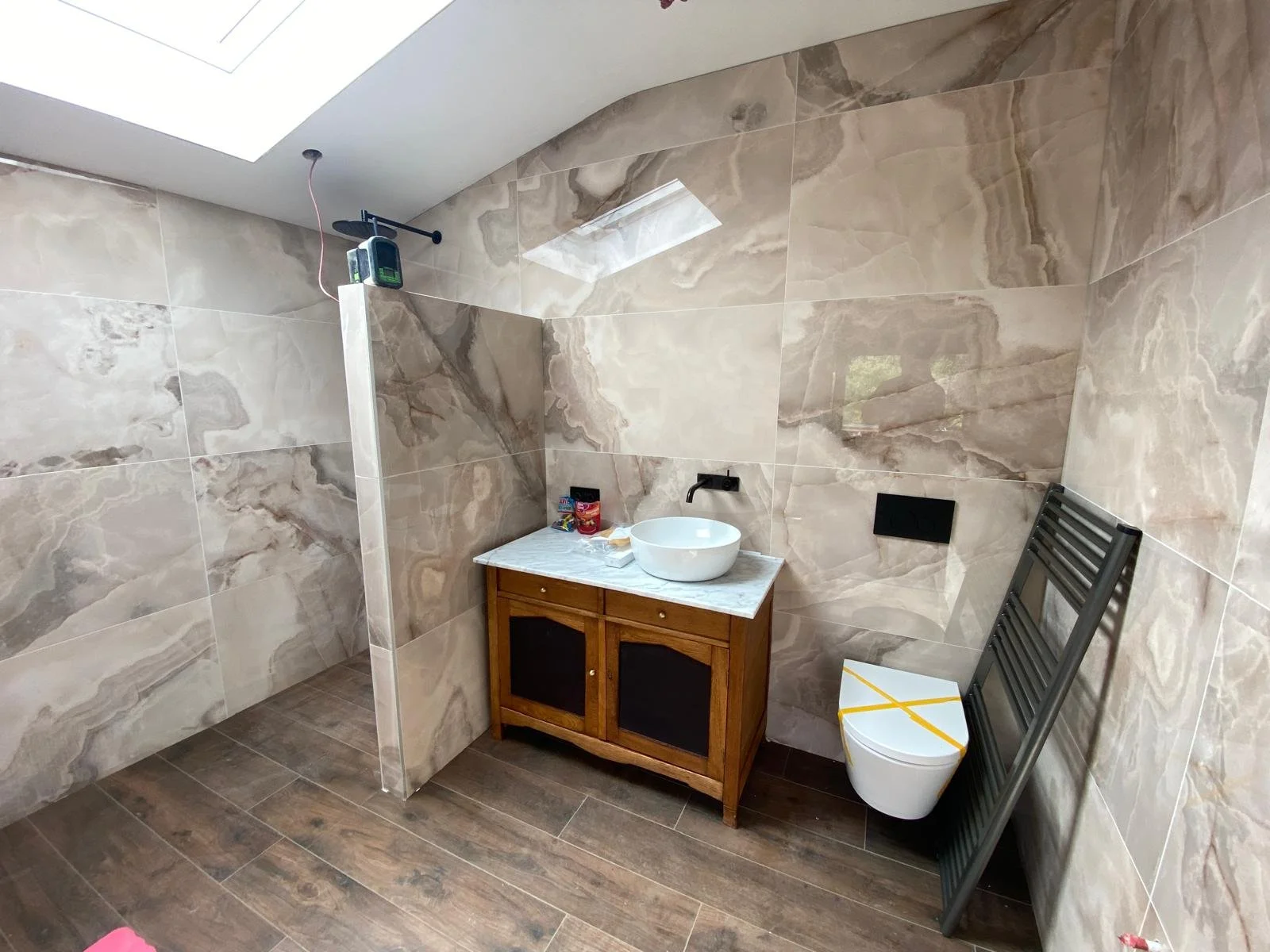 Nieuwe badkamer (ensuite)