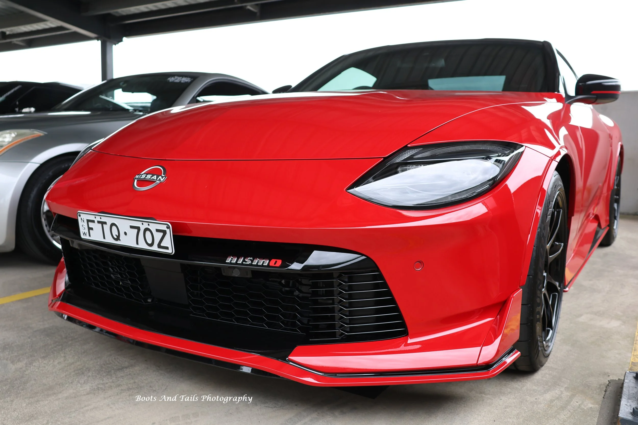 Red Z Nismo closeup   Hi Res Shot