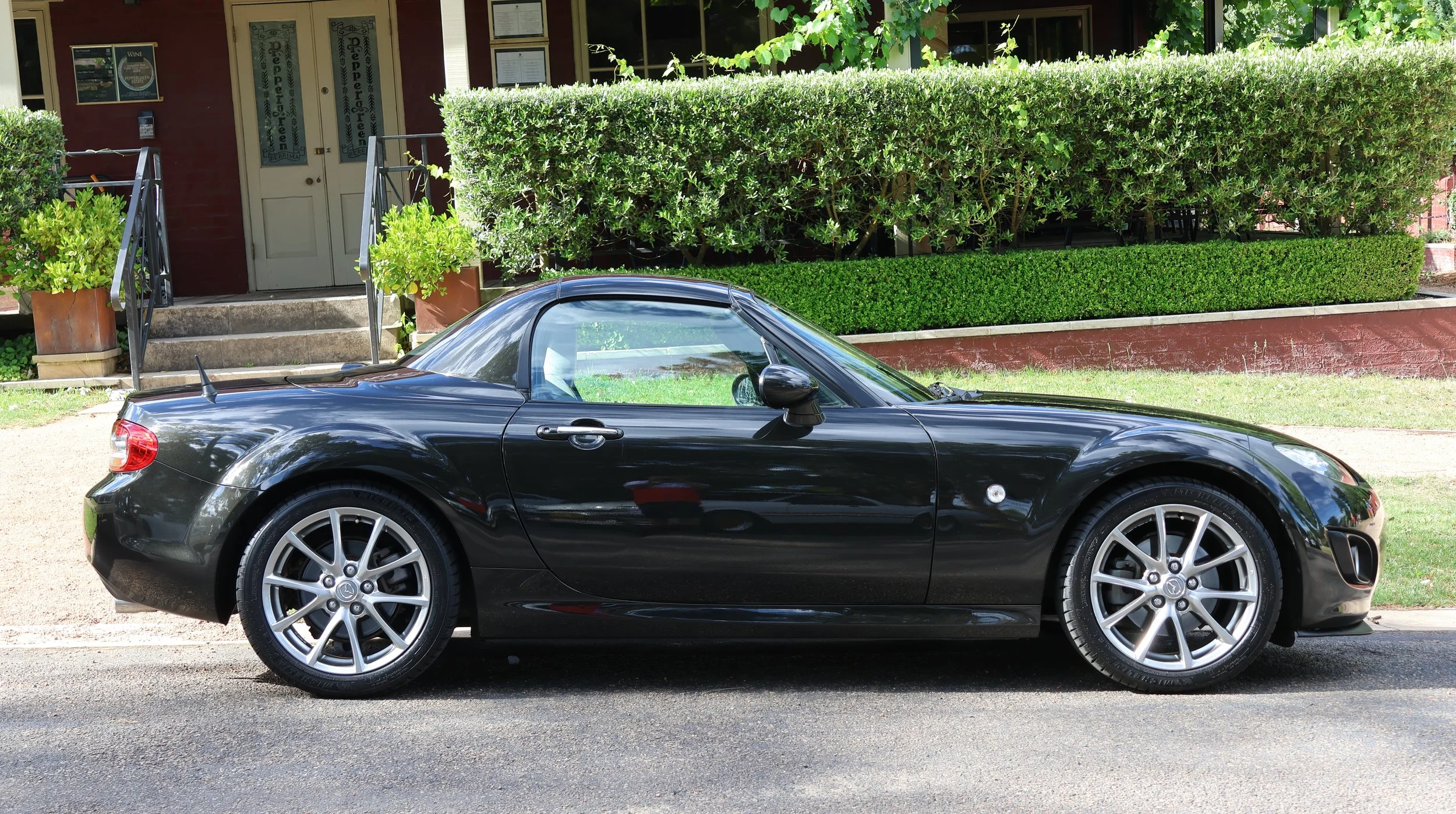 Black Mazda MX5  Hi Res Photo Shot