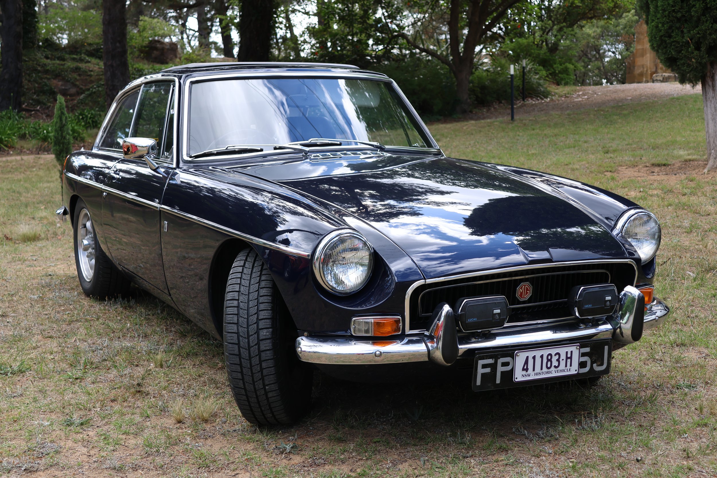 Black MG Hi Res Photo Shot