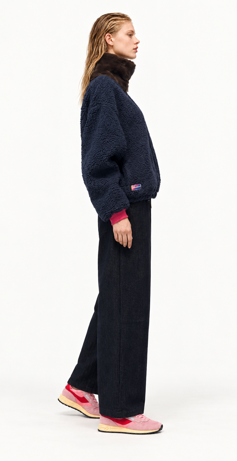 YARA NAVY + LOLO1.png