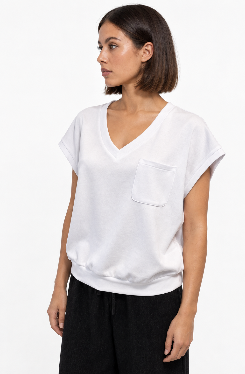 22627 LOLA WHITE