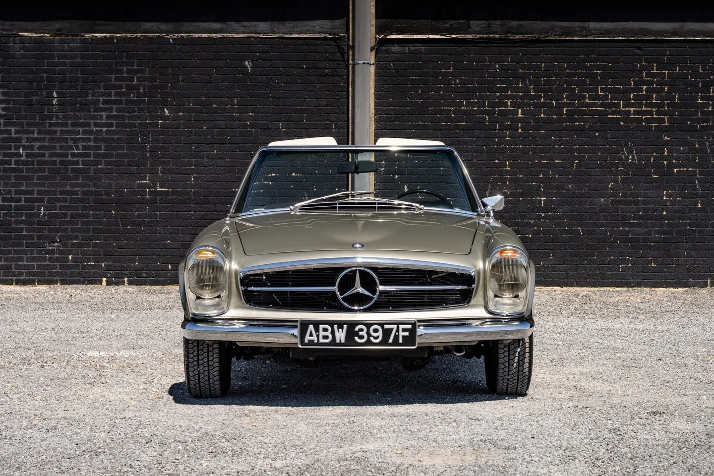 This sublime 1967 Mercedes-Benz 250SL is finished in rare Mittelgrau Metallic and accompanied by extraordinary Pew family provenance.

Originally supplied to the Pew family of Philadelphia - major shareholders of Sunoco Oil - the car retains its orig
