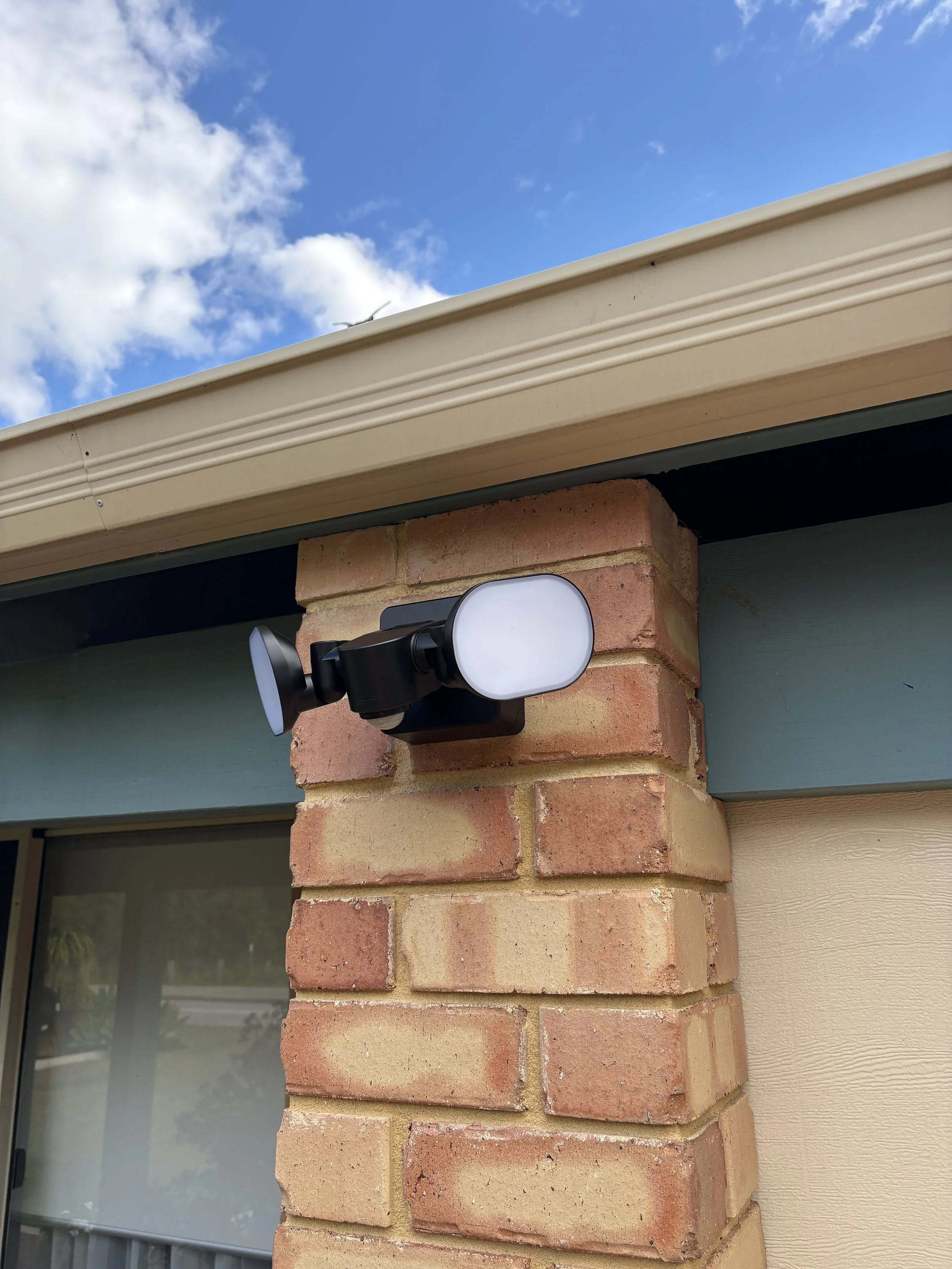 The Benefits of Motion Sensor Lights
