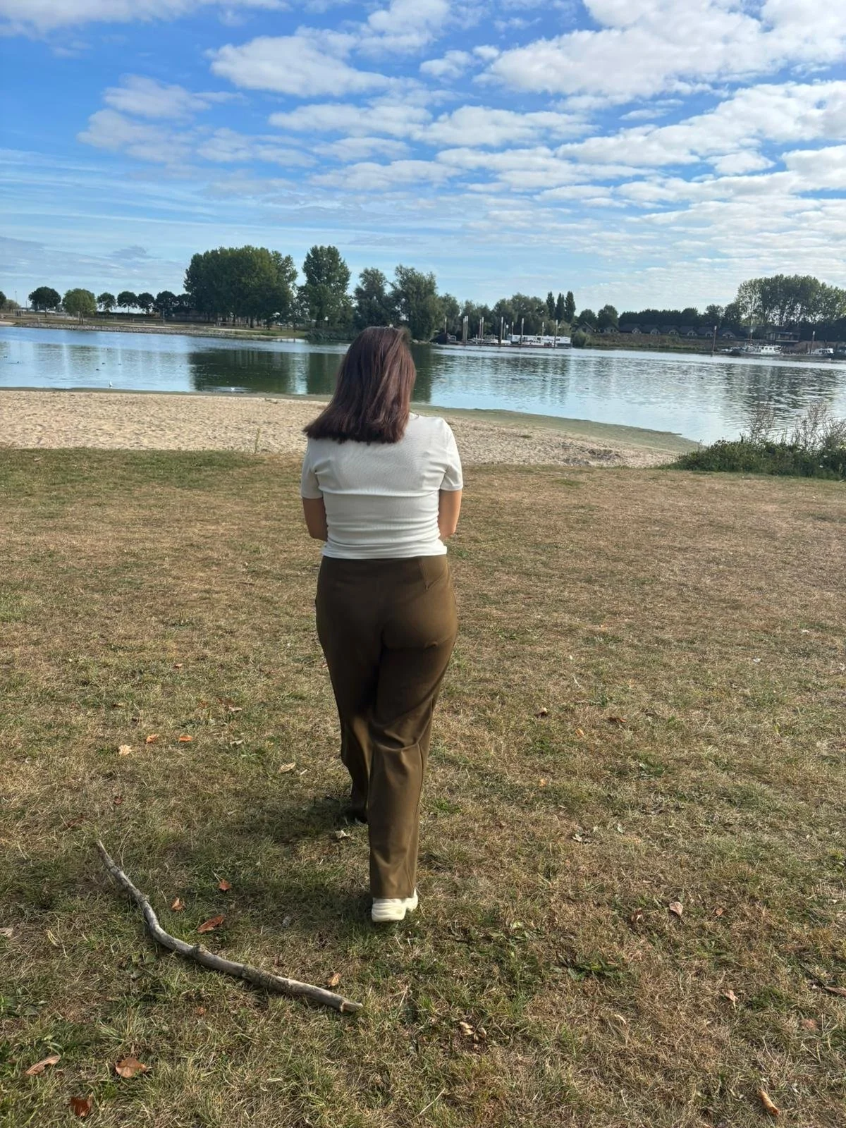 Waarom grenzeloos leven je richting een burn-out duwt (en hoe je met gezonde grenzen weer grip krijgt) 