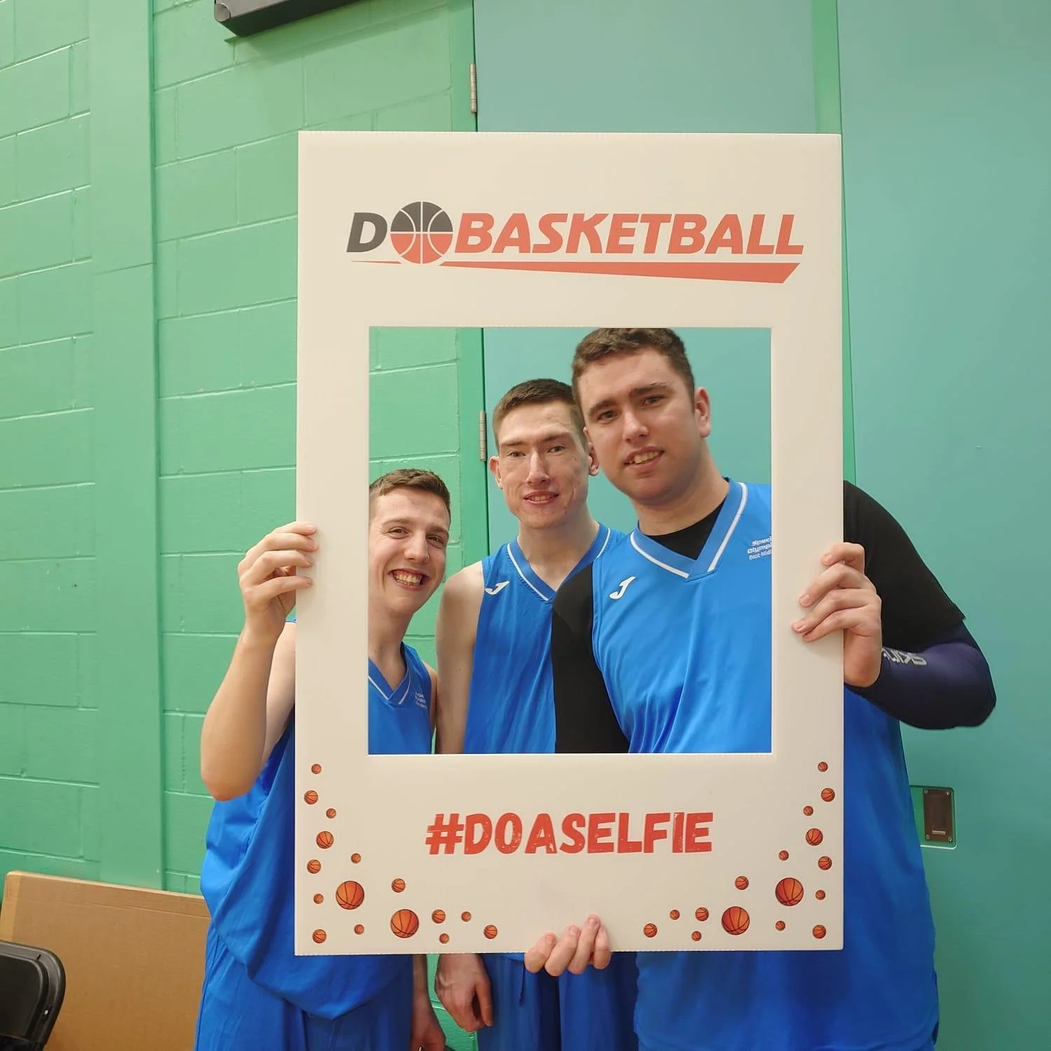 So many smiling faces on show yesterday in Nottingham! 

Everyone had a fab time at yesterday's @dosportuk  x @specialolympicsgb  Inclusive Running Basketball event held at the University of Nottingham 

More images to follow this week... 📸🏀

#doas
