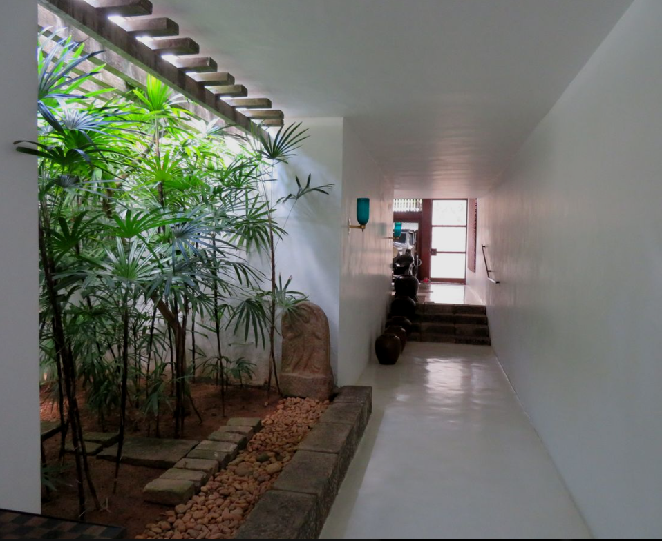 Photograph of interior corridor, No 11, Geoffrey Bawa House Colombo