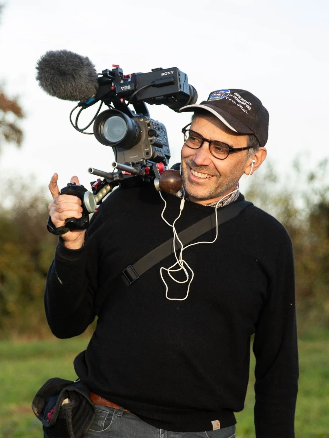 📸 As we get closer to Derek vs Derek arriving in cinemas, we thought we&rsquo;d share an exclusive behind the scenes look at the people, places and moments that brought this project to life.

🥰 Looking back, it&rsquo;s incredible to see how far the