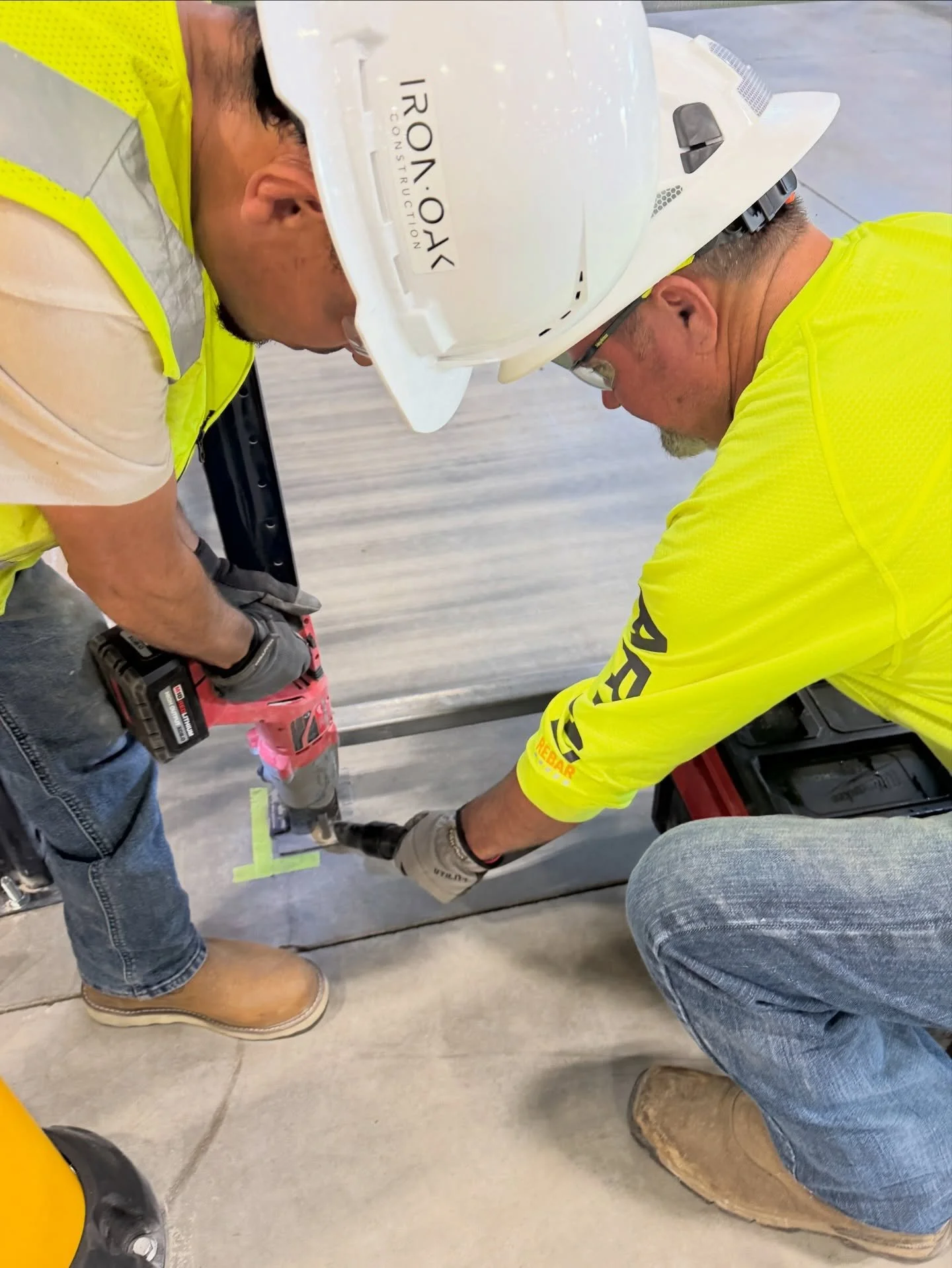 16&rsquo; commercial pallet racking install.

✔️ Hard hat
✔️ Hi-viz
✔️ Safety toe boots
✔️ Safety glasses
✔️ Gloves